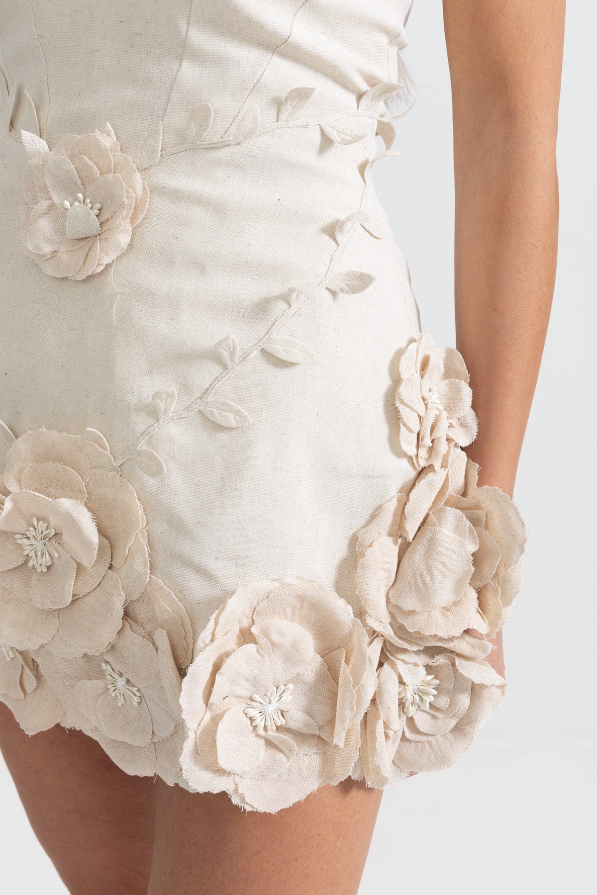Strapless Bustier Mini Dress with 3D Floral Appliqués – Ivory – view 10