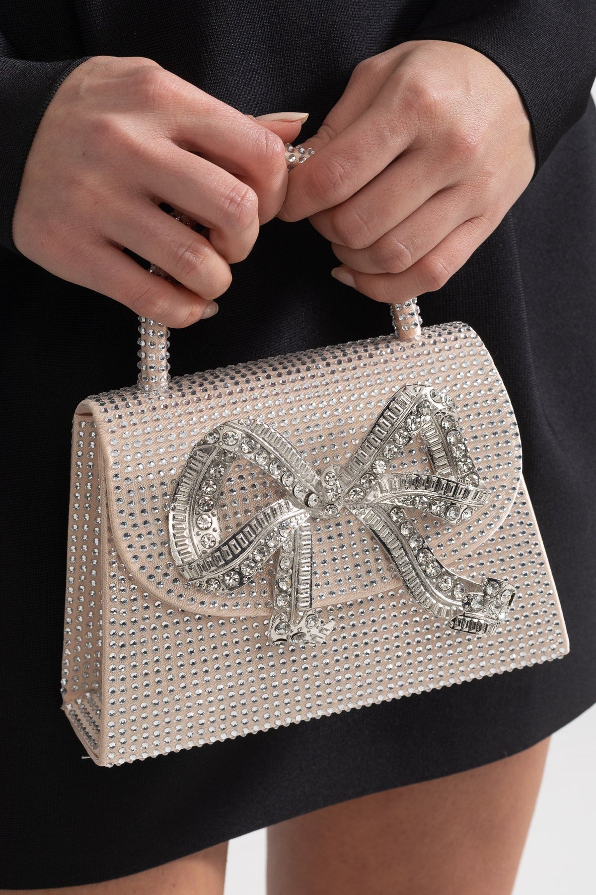 Sparkling Rhinestone Clutch with Decorative Metallic Bow – Champagne – view 1
