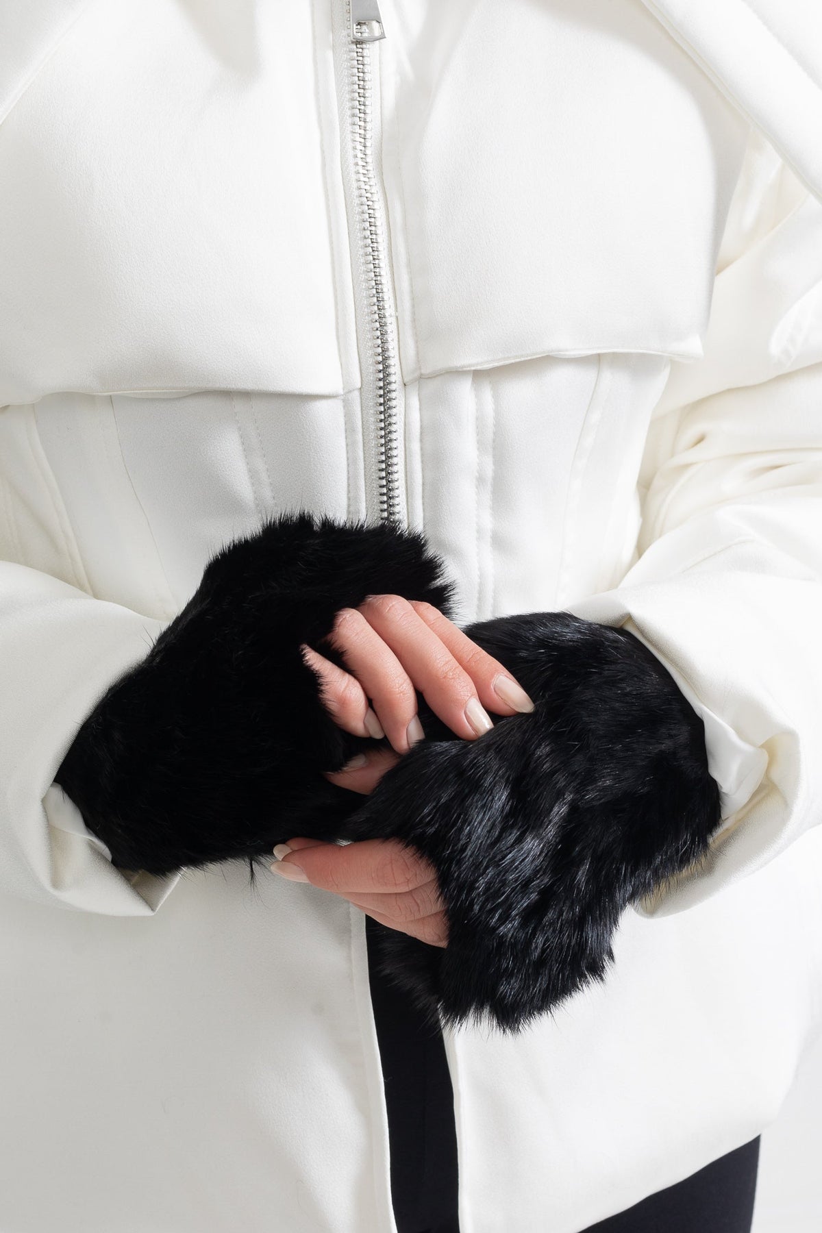 Fingerless Gloves with Fluffy Texture – Black – view 2