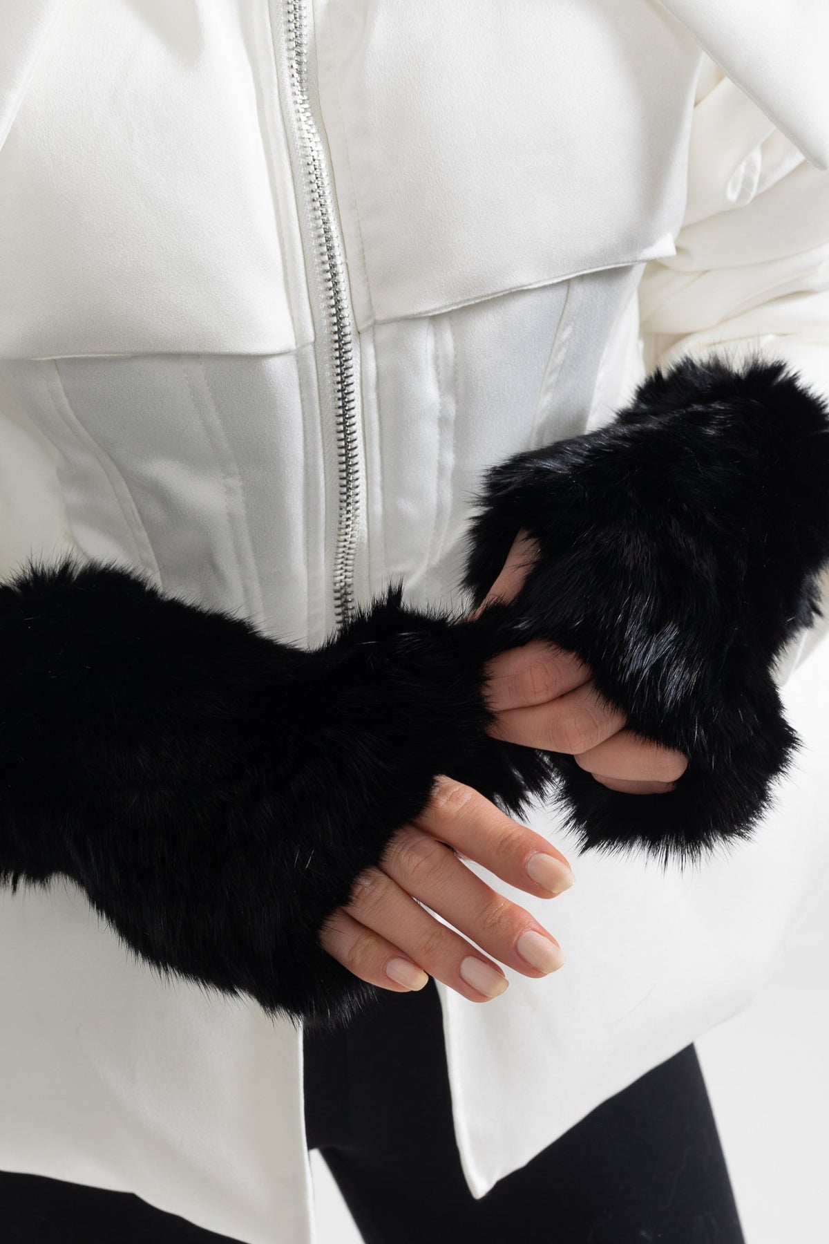 Fingerless Gloves with Fluffy Texture – Black – view 3