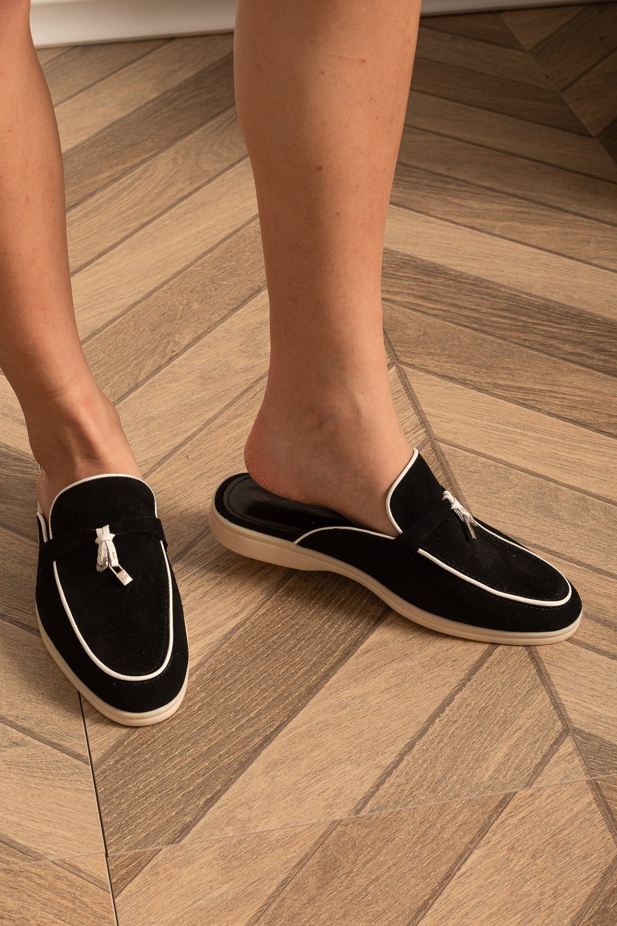 Suede Loafers with Metal Charms and Contrasting Beige Sole – Black and White – view 5