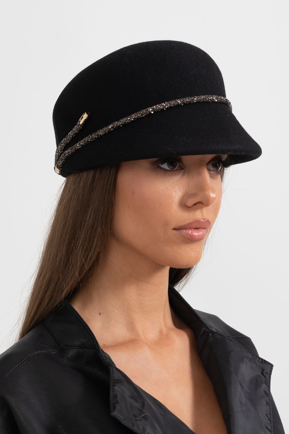 Short Brim Hat with Wrapped Detail and Chain Accent – Black