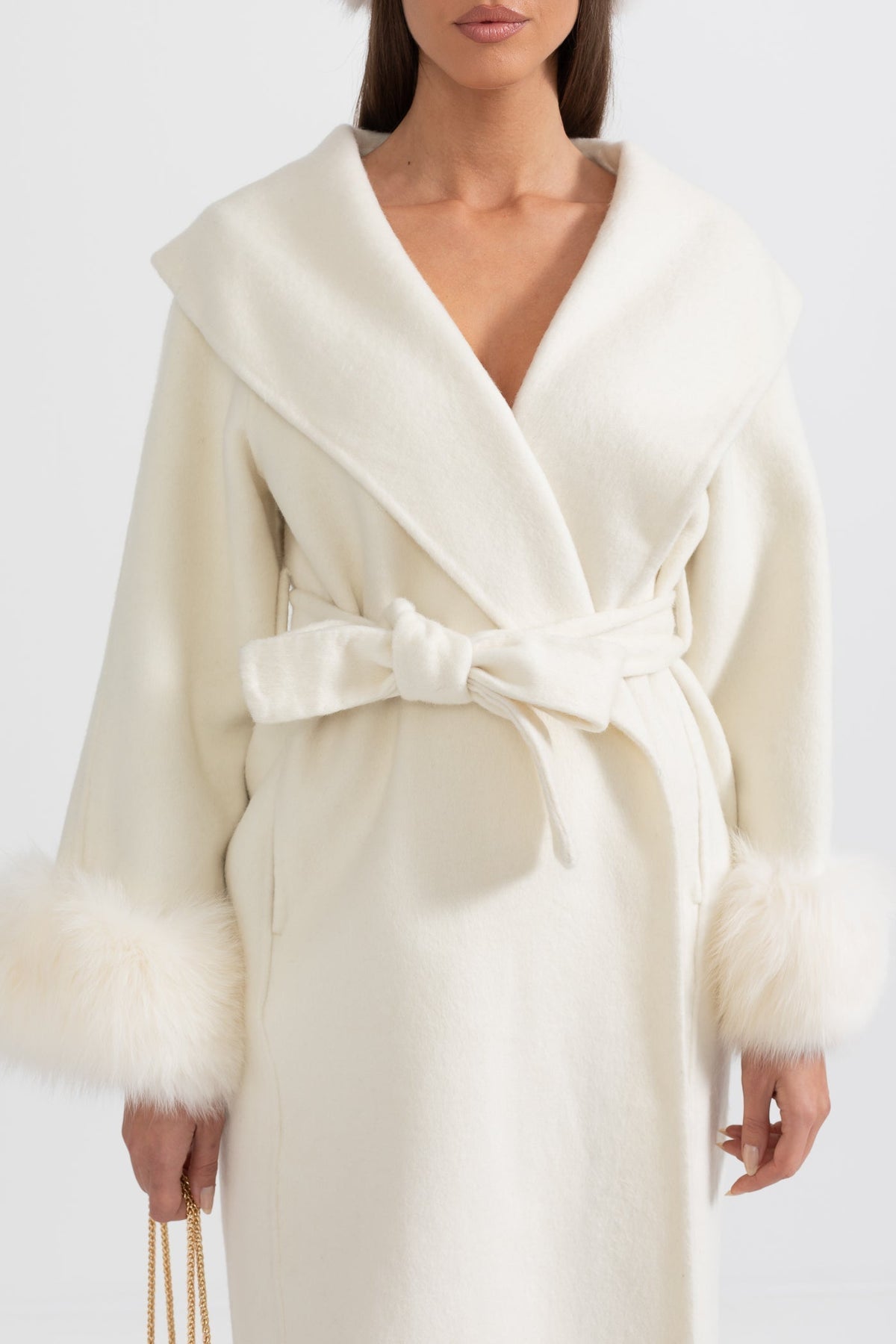 Long Wool Cashmere Blend Coat with Plush Cuffs and Belt – Ivory