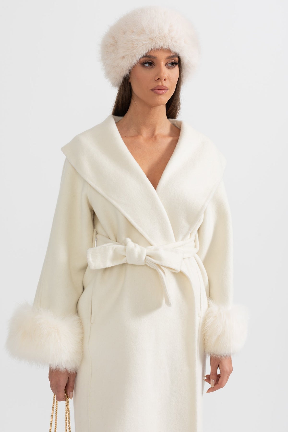Long Wool Cashmere Blend Coat with Plush Cuffs and Belt – Ivory – view 5