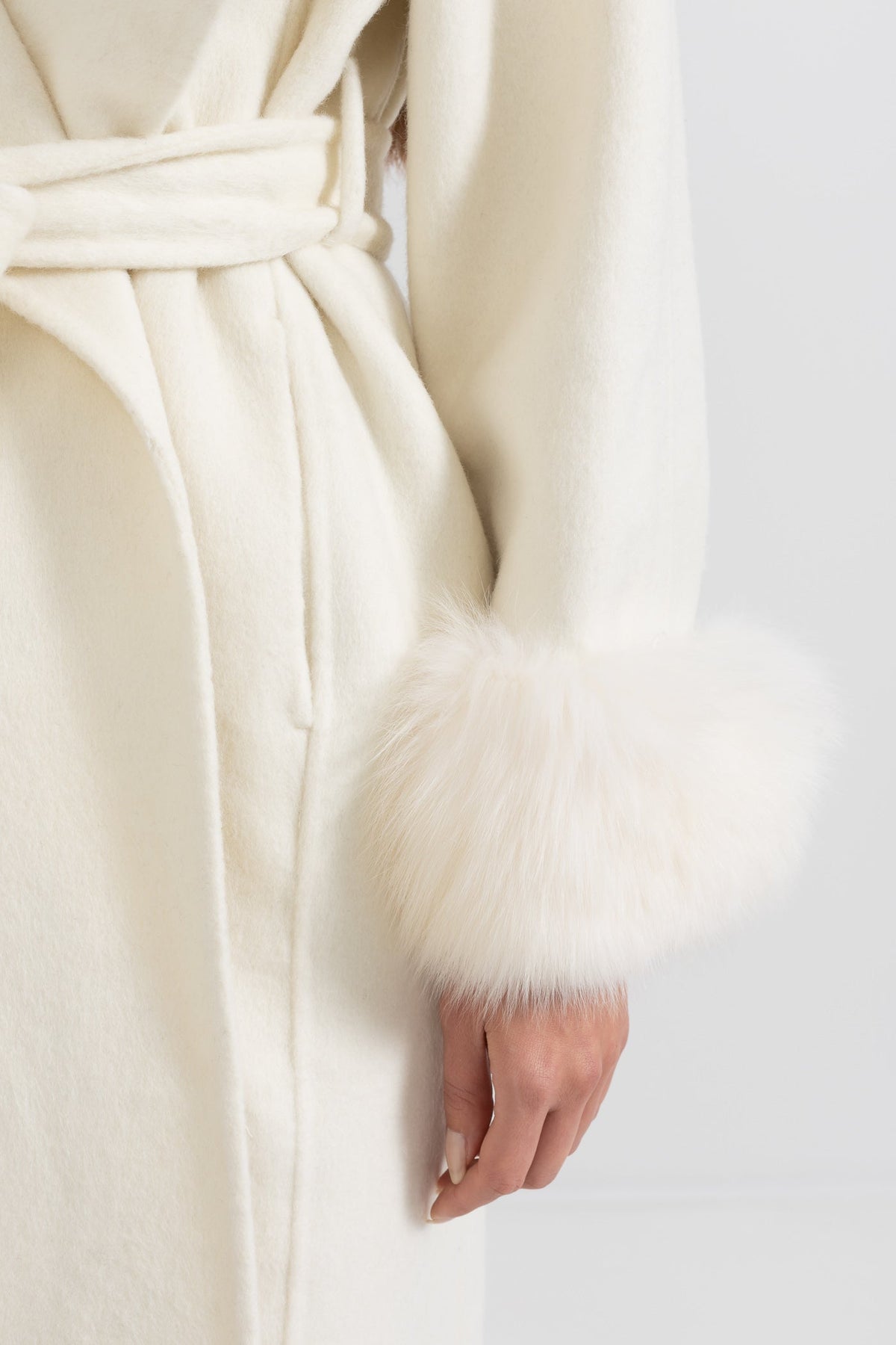 Long Wool Cashmere Blend Coat with Plush Cuffs and Belt – Ivory