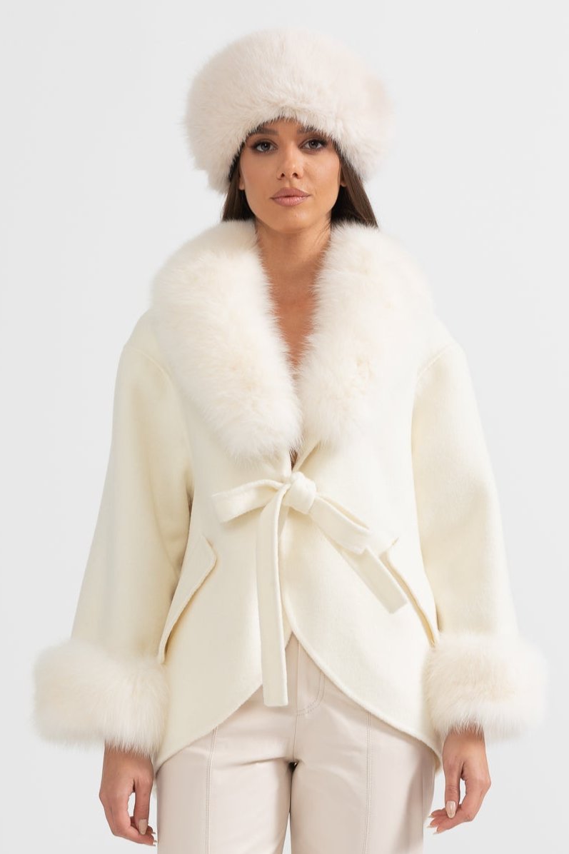 Cashmere Wrap Coat with Oversized Collar and Cuffs – Off White – view 2