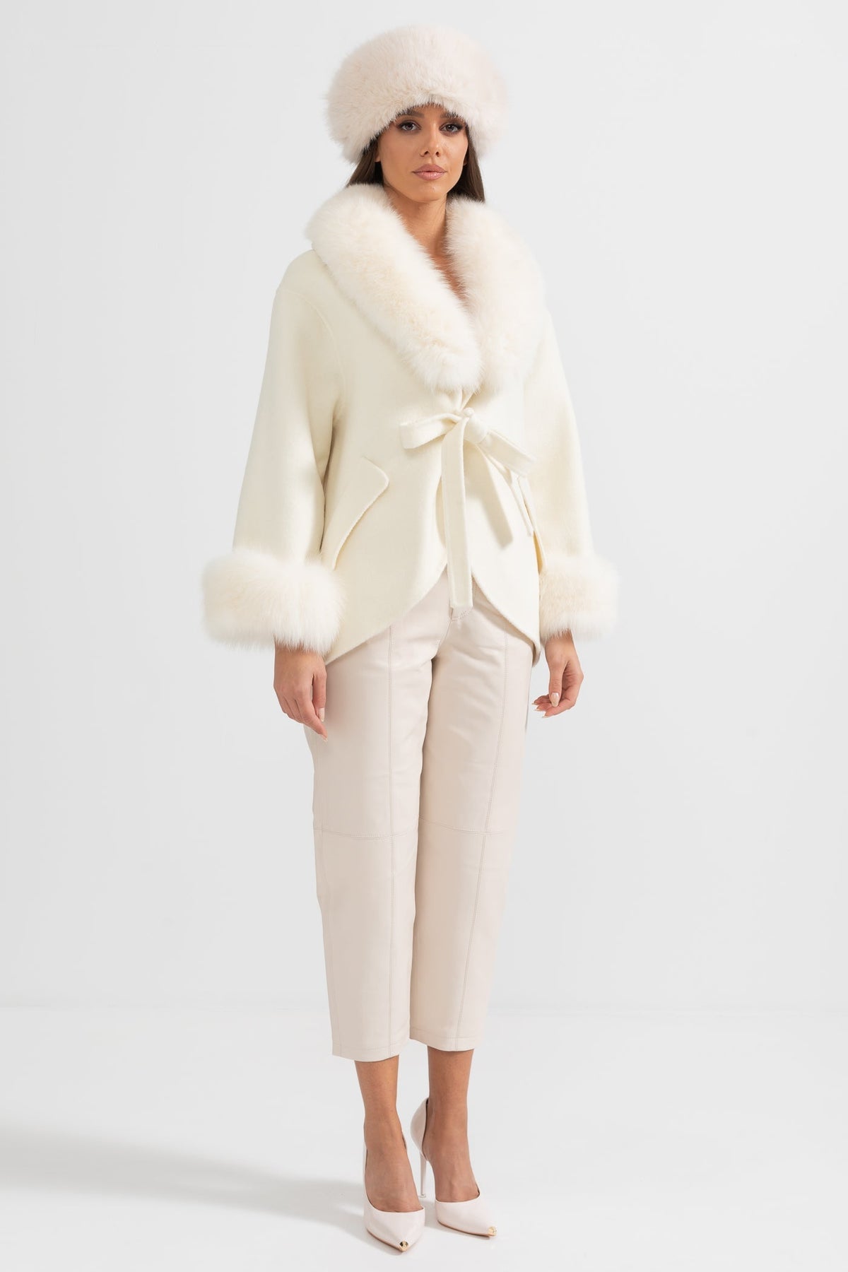 Cashmere Wrap Coat with Oversized Collar and Cuffs – Off White – view 6
