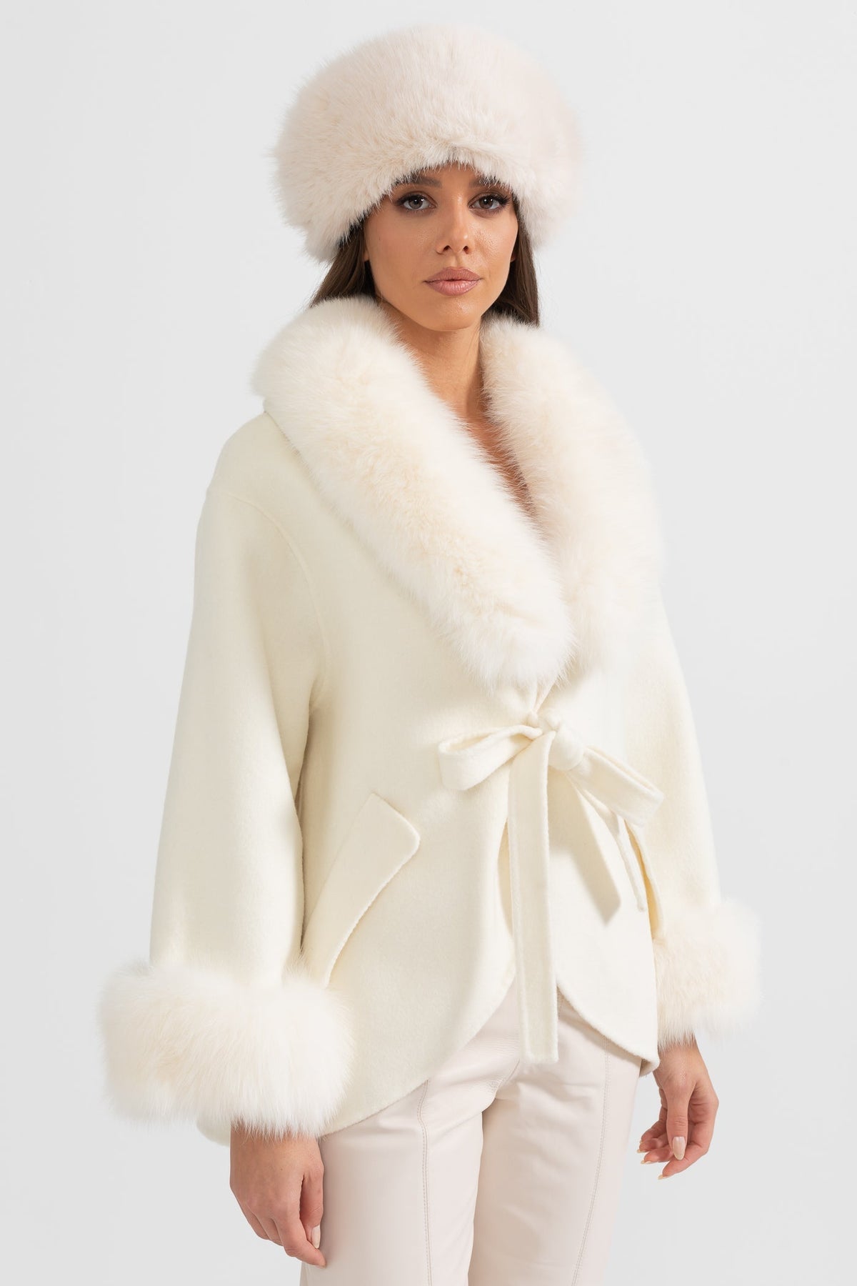 Cashmere Wrap Coat with Oversized Collar and Cuffs – Off White – view 1