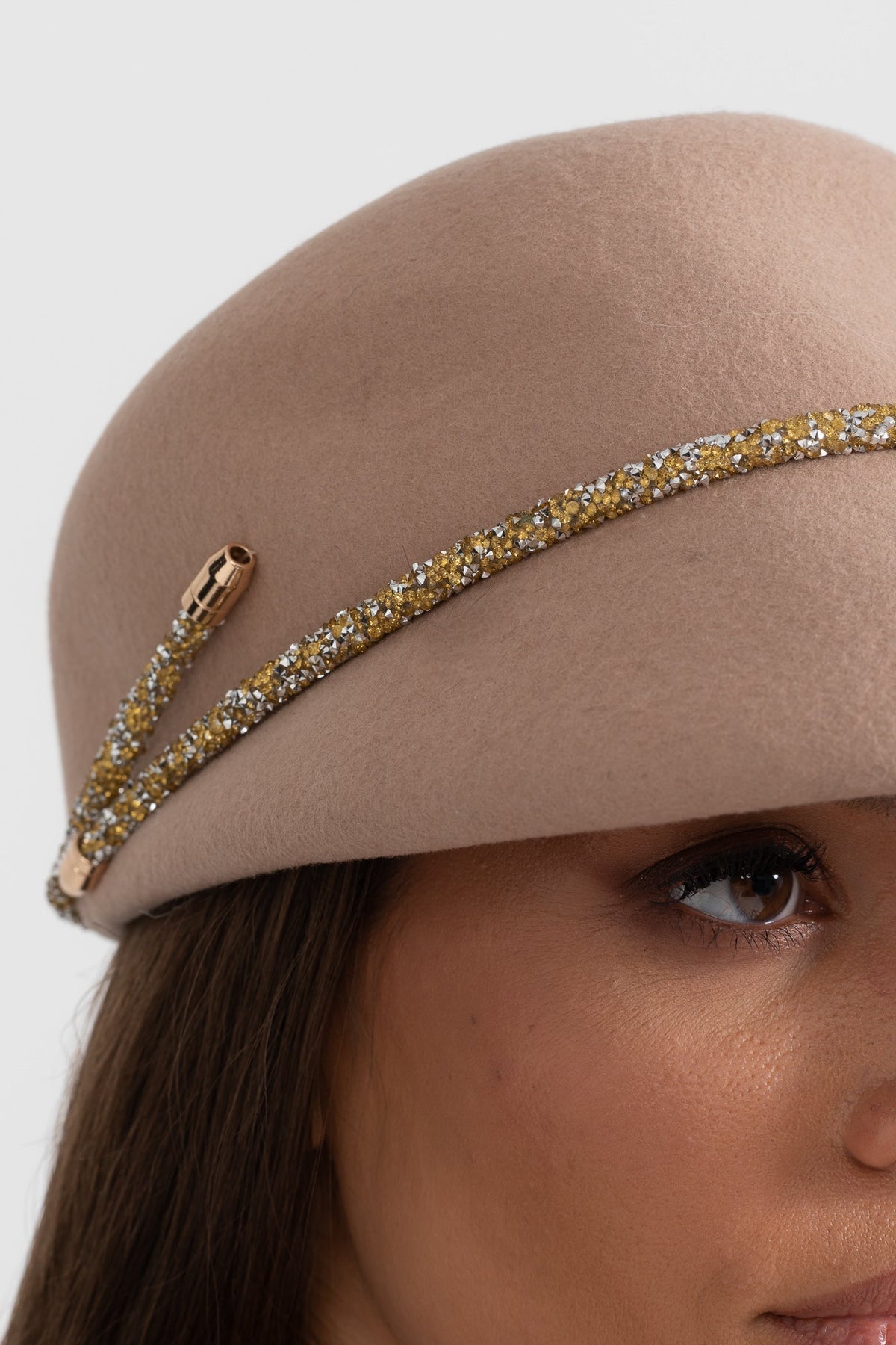 Short Brim Hat with Wrapped Detail and Chain Accent – Beige – view 4