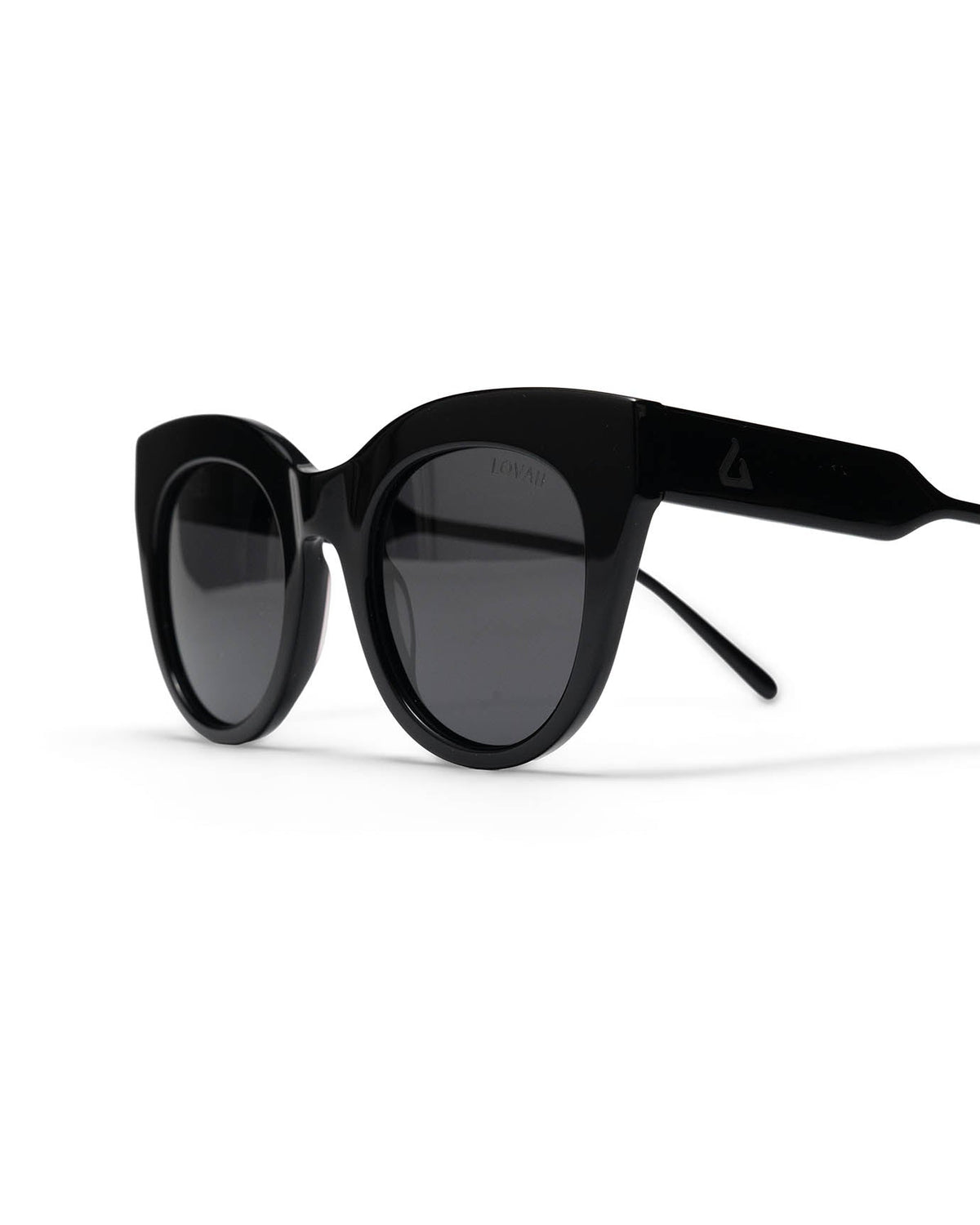 Cat Eye Acetate Polarised Sunglasses with Smoke Tint Lenses – Black – view 3