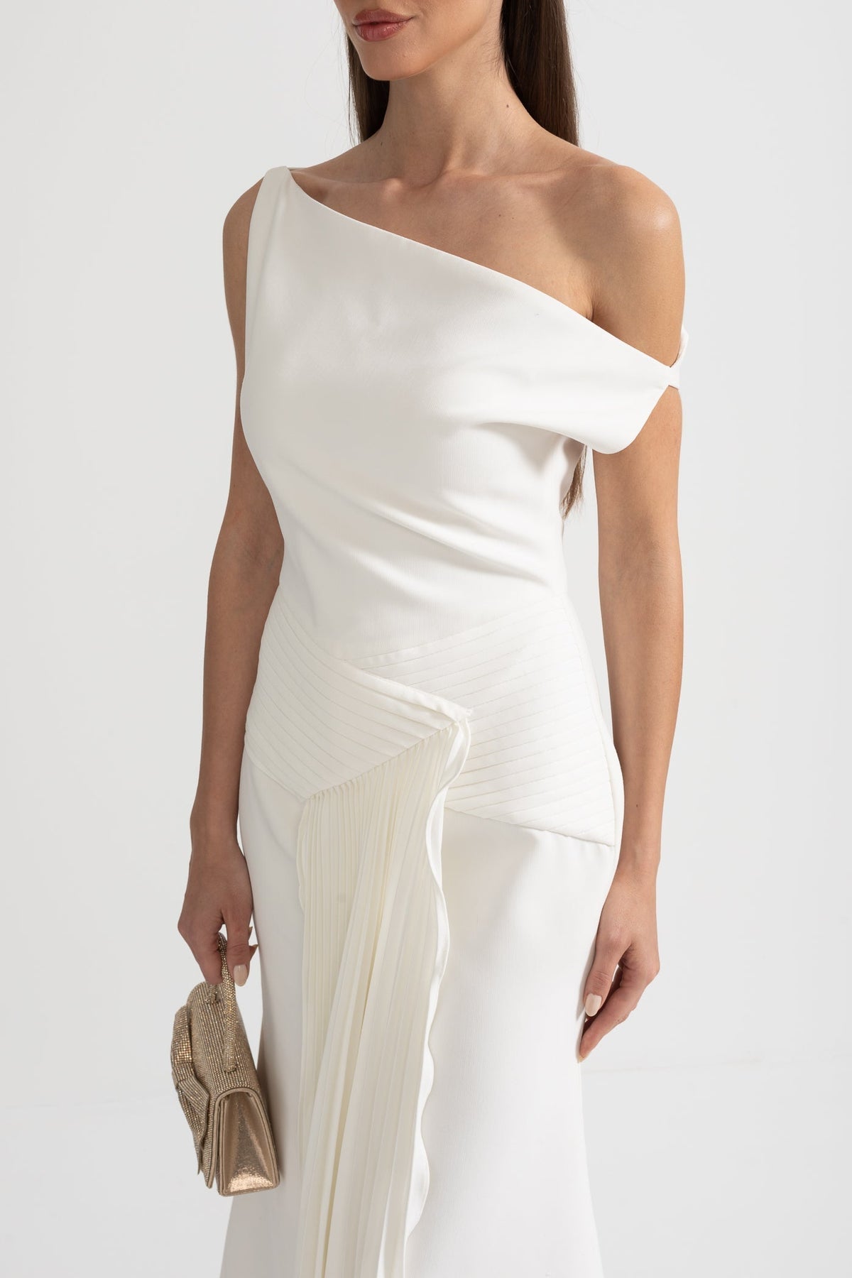 Off-Shoulder Minimalist Midi Dress with Pleated Waist – White – view 7