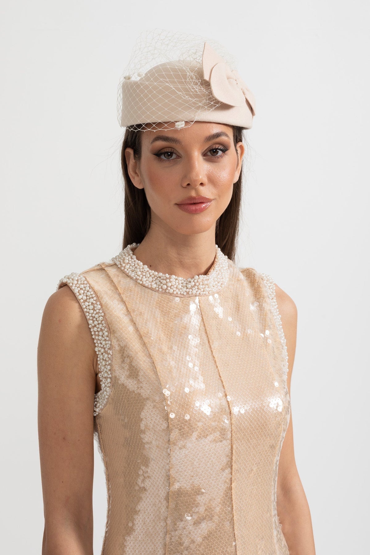 Netting Overlay Hat with Decorative Bow Appliqué – Beige – view 3