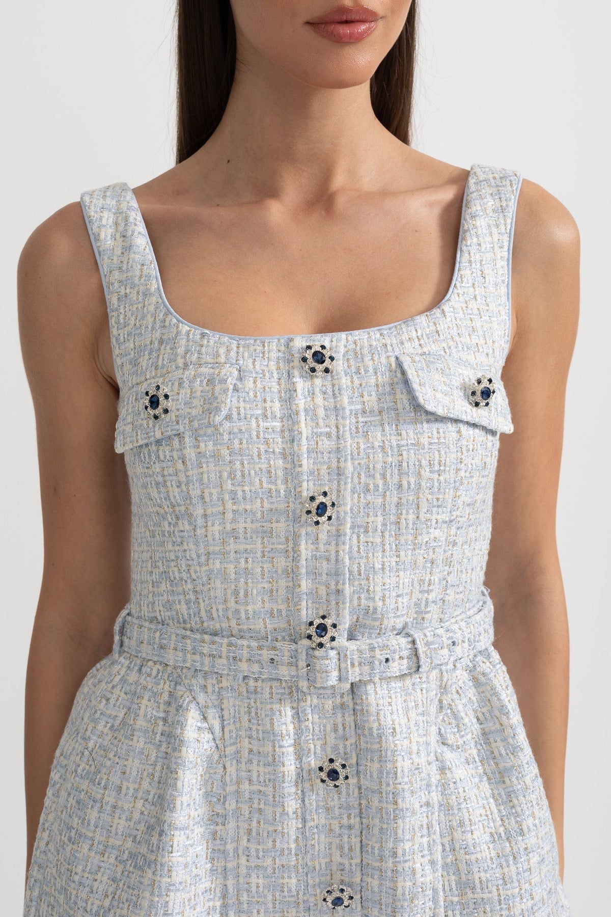 Sleeveless Tweed Mini Dress with Scoop Neck and Contrast Buttons – Light Blue – view 4