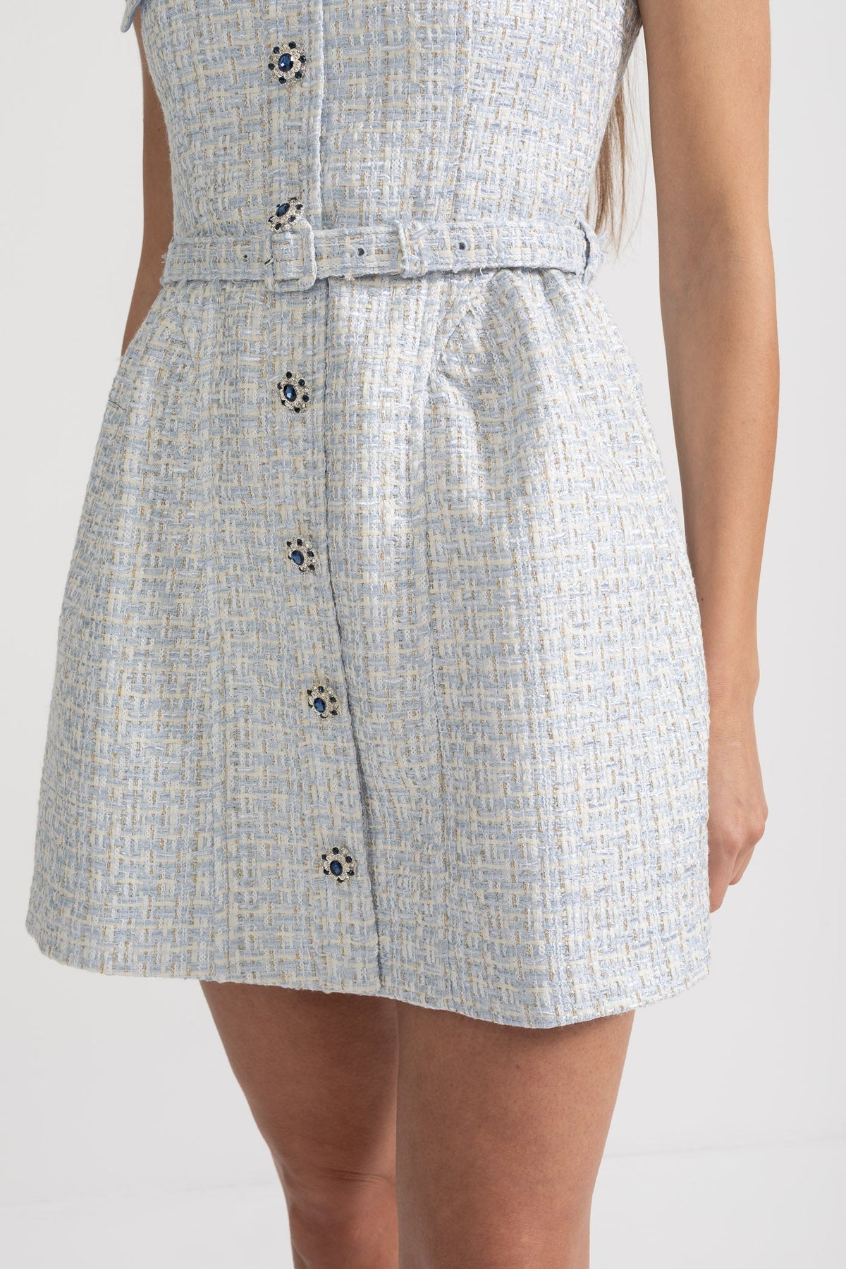 Sleeveless Tweed Mini Dress with Scoop Neck and Contrast Buttons – Light Blue – view 8