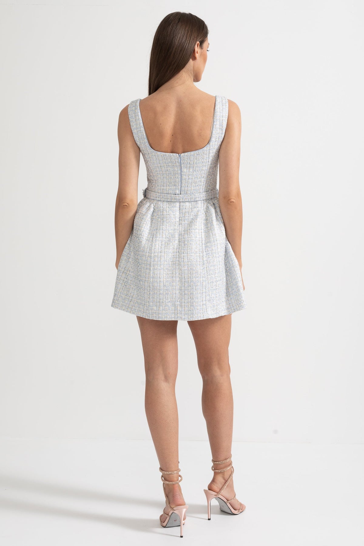 Sleeveless Tweed Mini Dress with Scoop Neck and Contrast Buttons – Light Blue – view 9