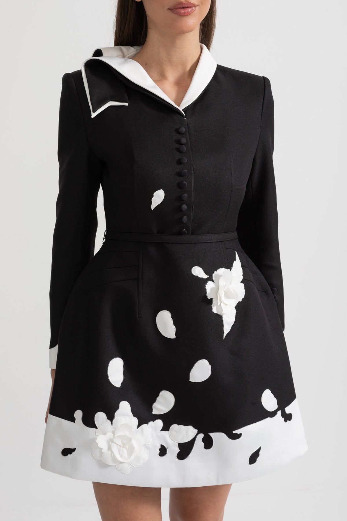 Contrast Collar Long Sleeve Dress with Fabric Flowers – Black – view 3