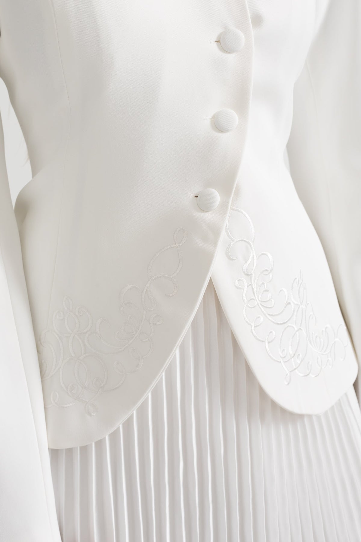 Mandarin Collar Jacket and Pleated Maxi Skirt Co-ord Set – White – view 6