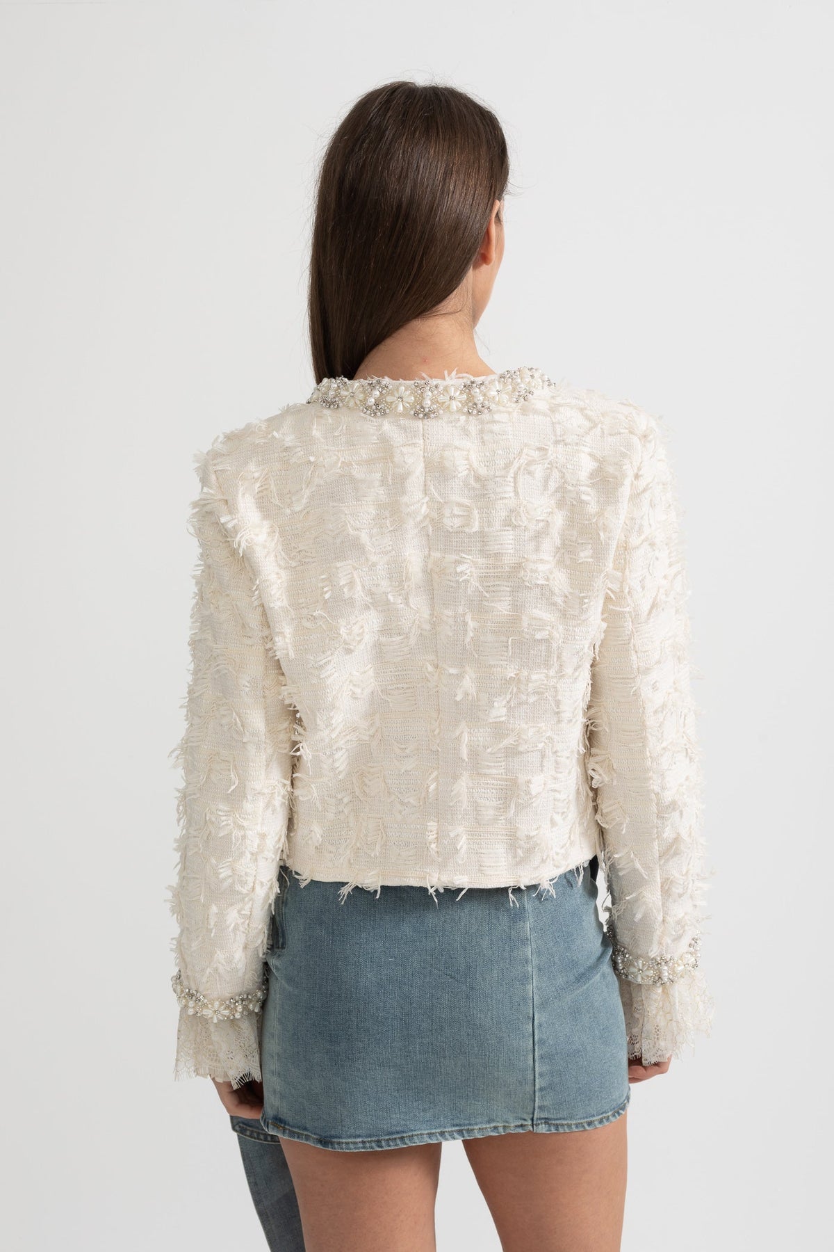 Cropped Tweed-Effect Jacket Top with Pearl and Crystal Trim – Ivoire – view 12