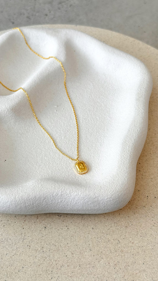 Leo Zodiac Pendant Necklace with Diamante Detail – Gold