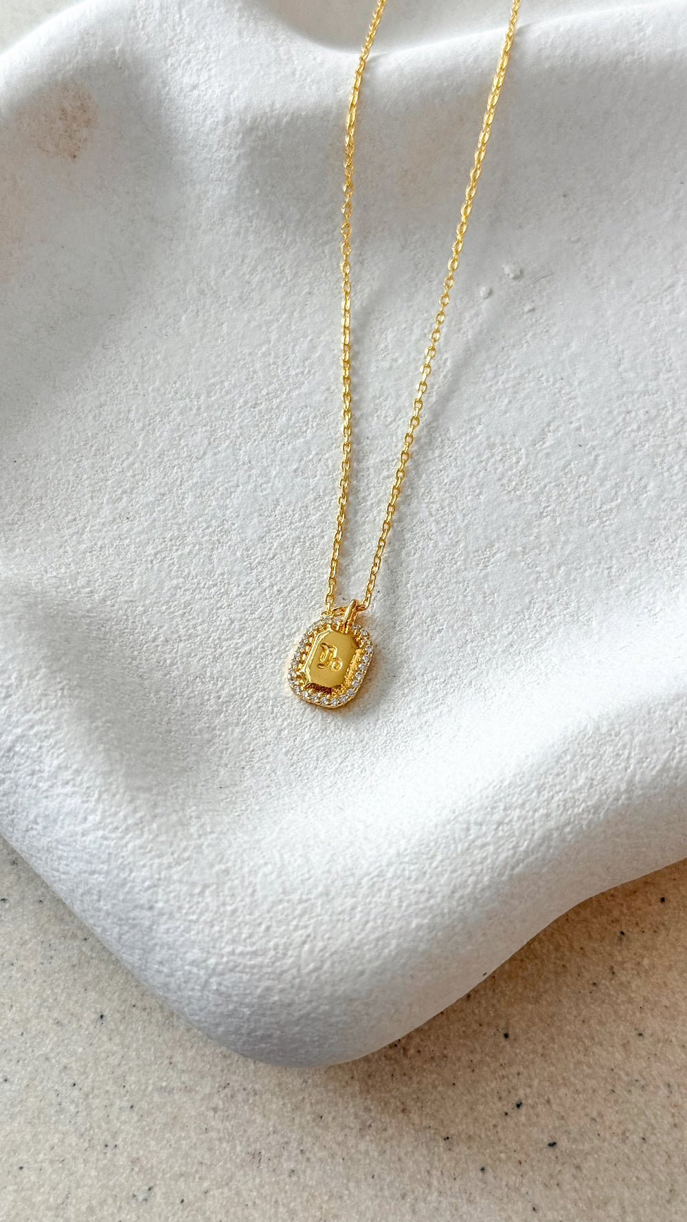 Capricorn Zodiac Pendant Necklace with Diamante Detail – Gold