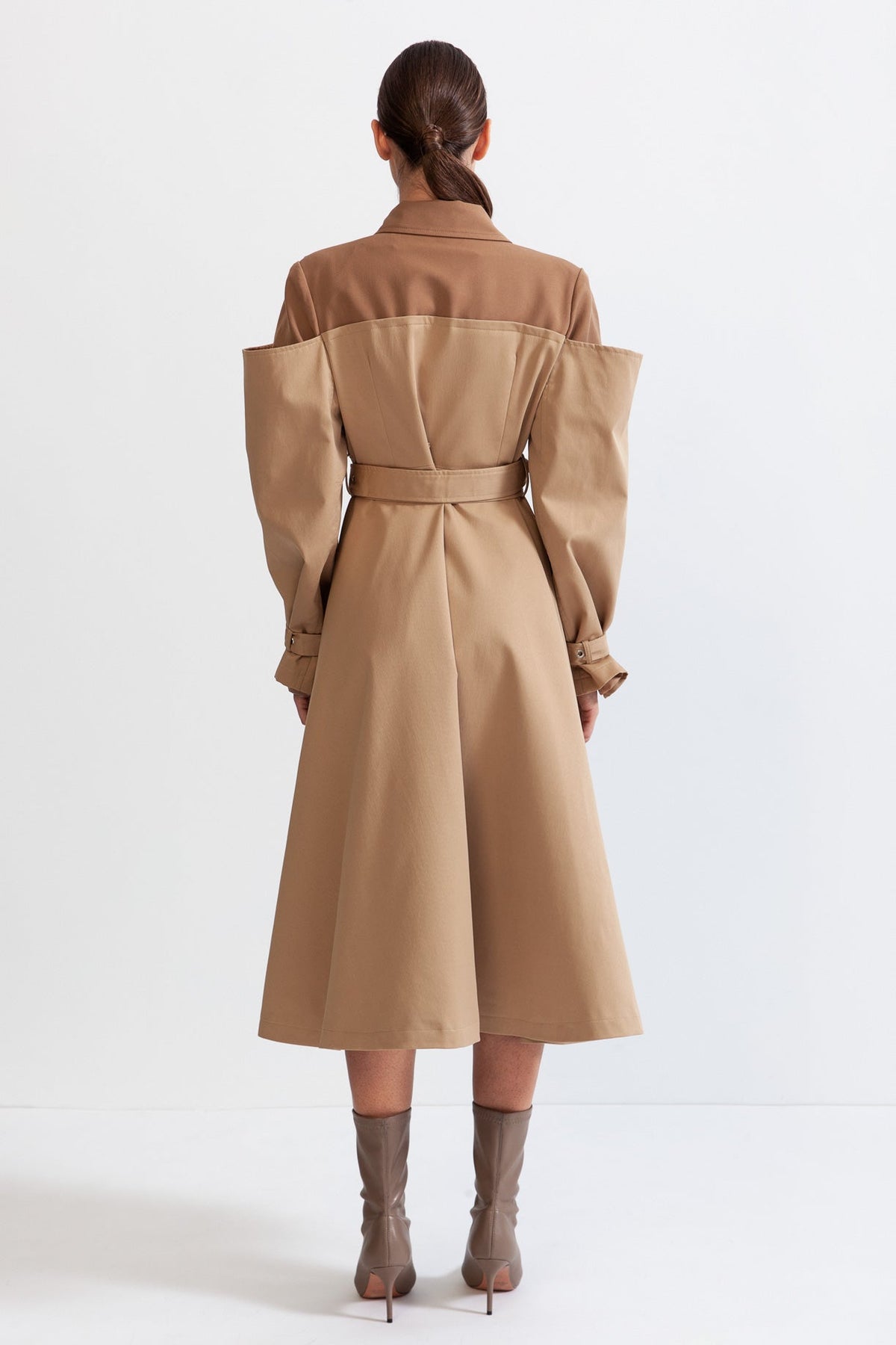 Two-Tone Blazer Trench Coat with Padded Shoulders and Belt – Nude – view 5