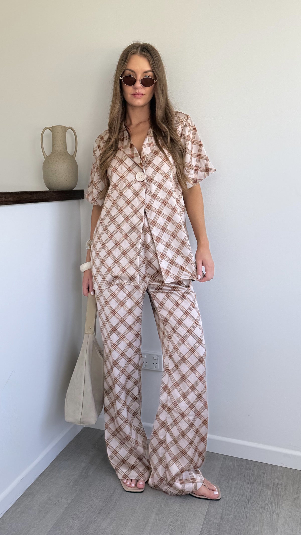 Imogen Boxy Oversized Collared Short Sleeve Shirt – Brown Plaid – view 3