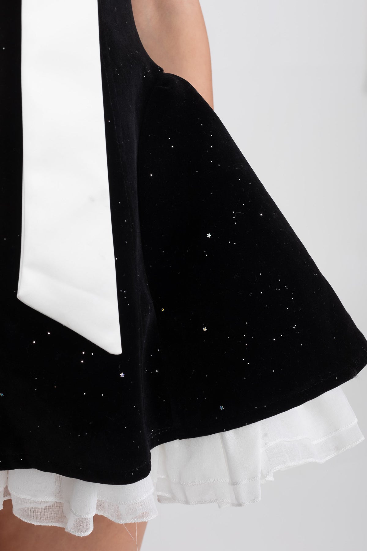 Strapless Crystal Velvet Mini Dress with Satin Bow and Ruffle Hem – Black – view 5