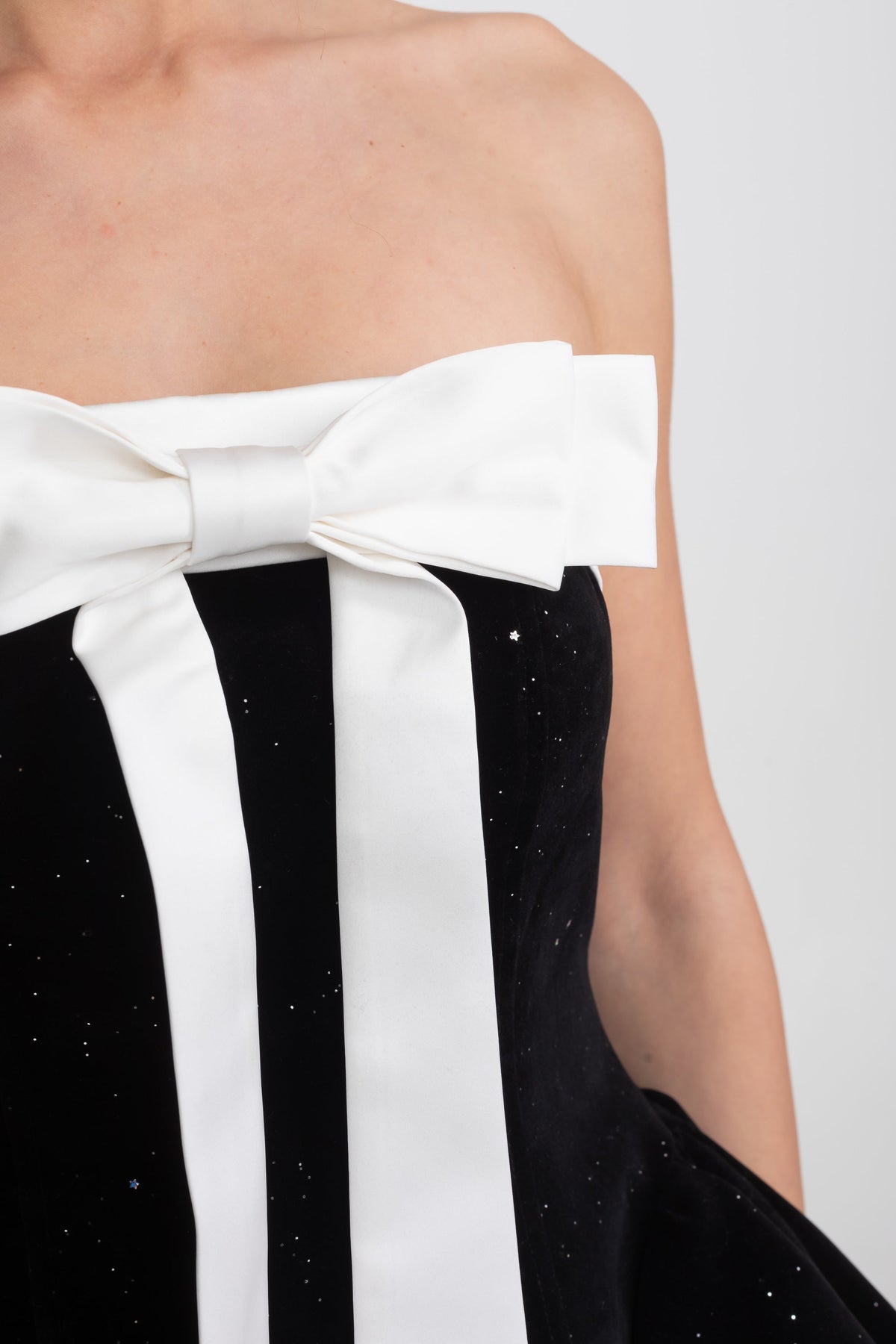 Strapless Crystal Velvet Mini Dress with Satin Bow and Ruffle Hem – Black – view 6