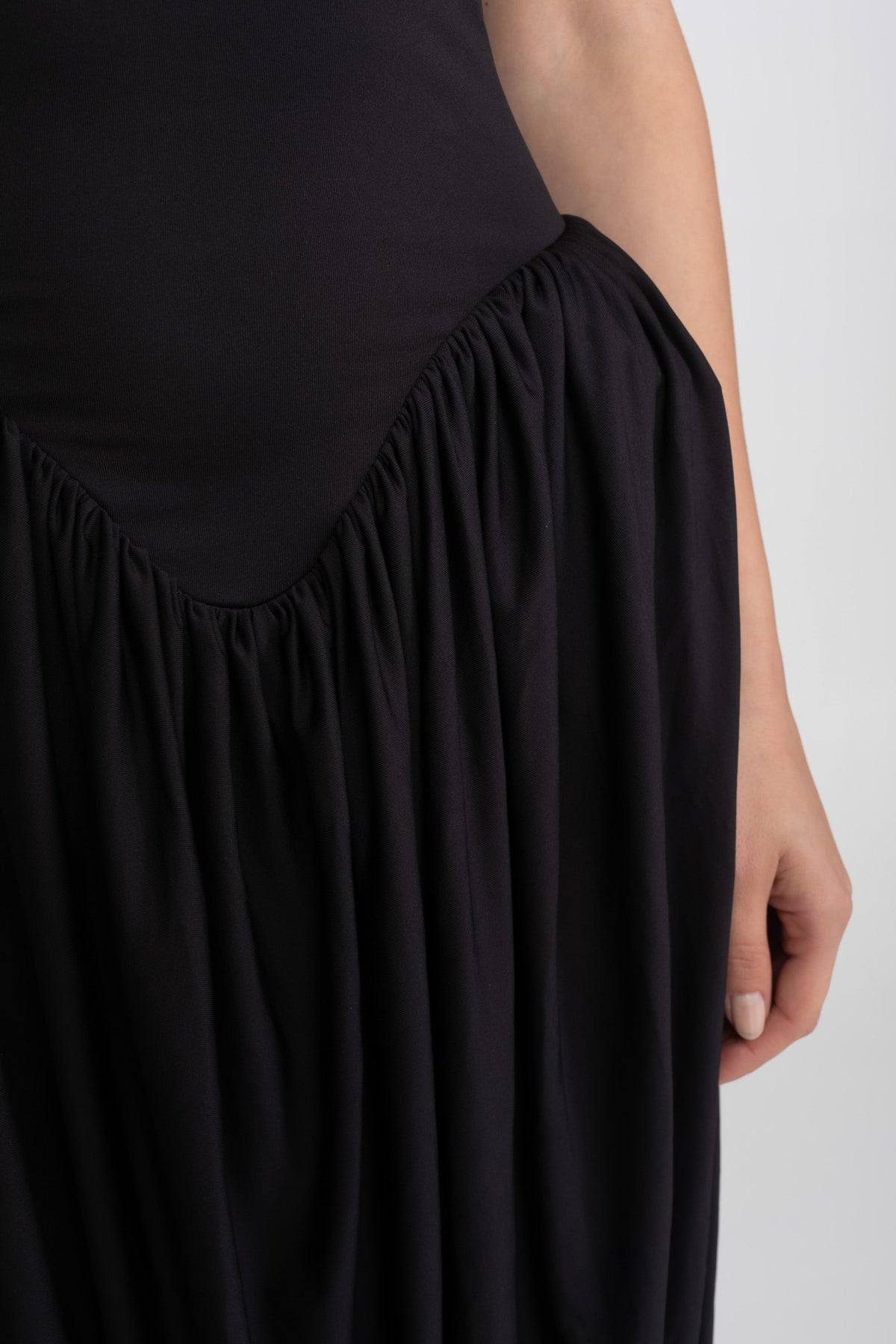 High Halter Neck Fitted Maxi Dress with Gathered Balloon Skirt – Black – view 3