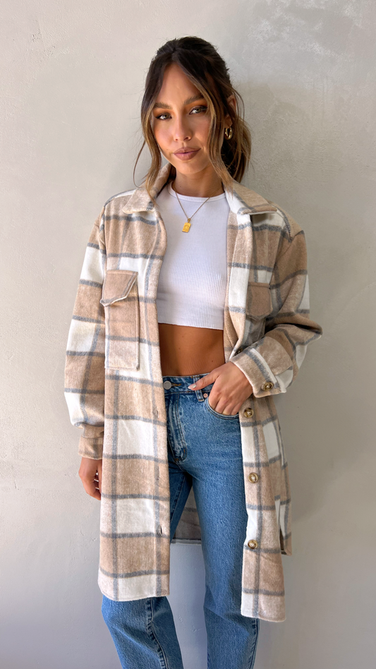 Saskia Oversized Longline Collared Jacket – Beige/Cream Check