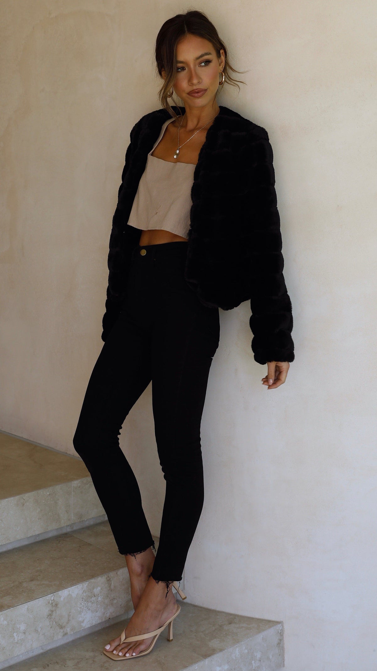 Tully Cropped Faux Fur Jacket with Claw Clasp – Black – view 20
