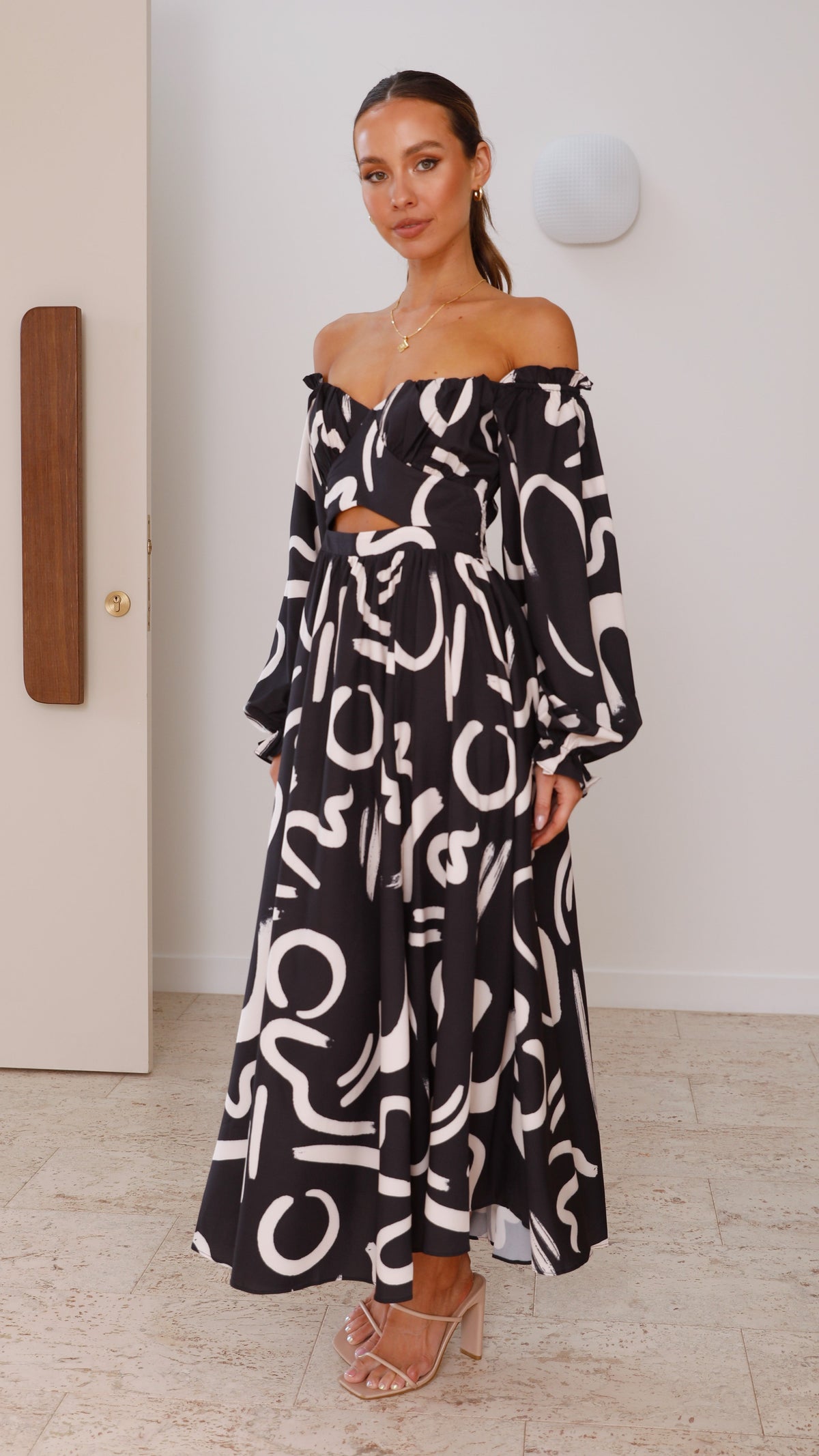 Freya Balloon Sleeve Cut-Out Waist Maxi Dress with Side Slit – Black/Beige