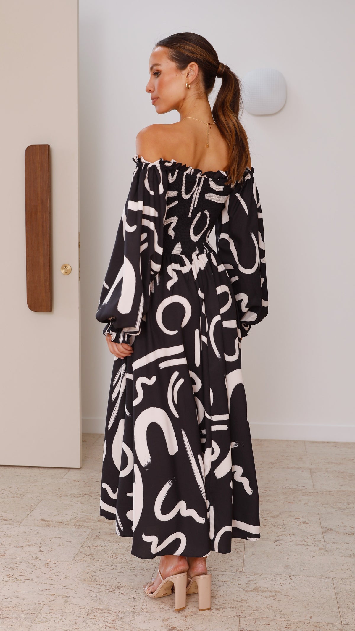 Freya Balloon Sleeve Cut-Out Waist Maxi Dress with Side Slit – Black/Beige