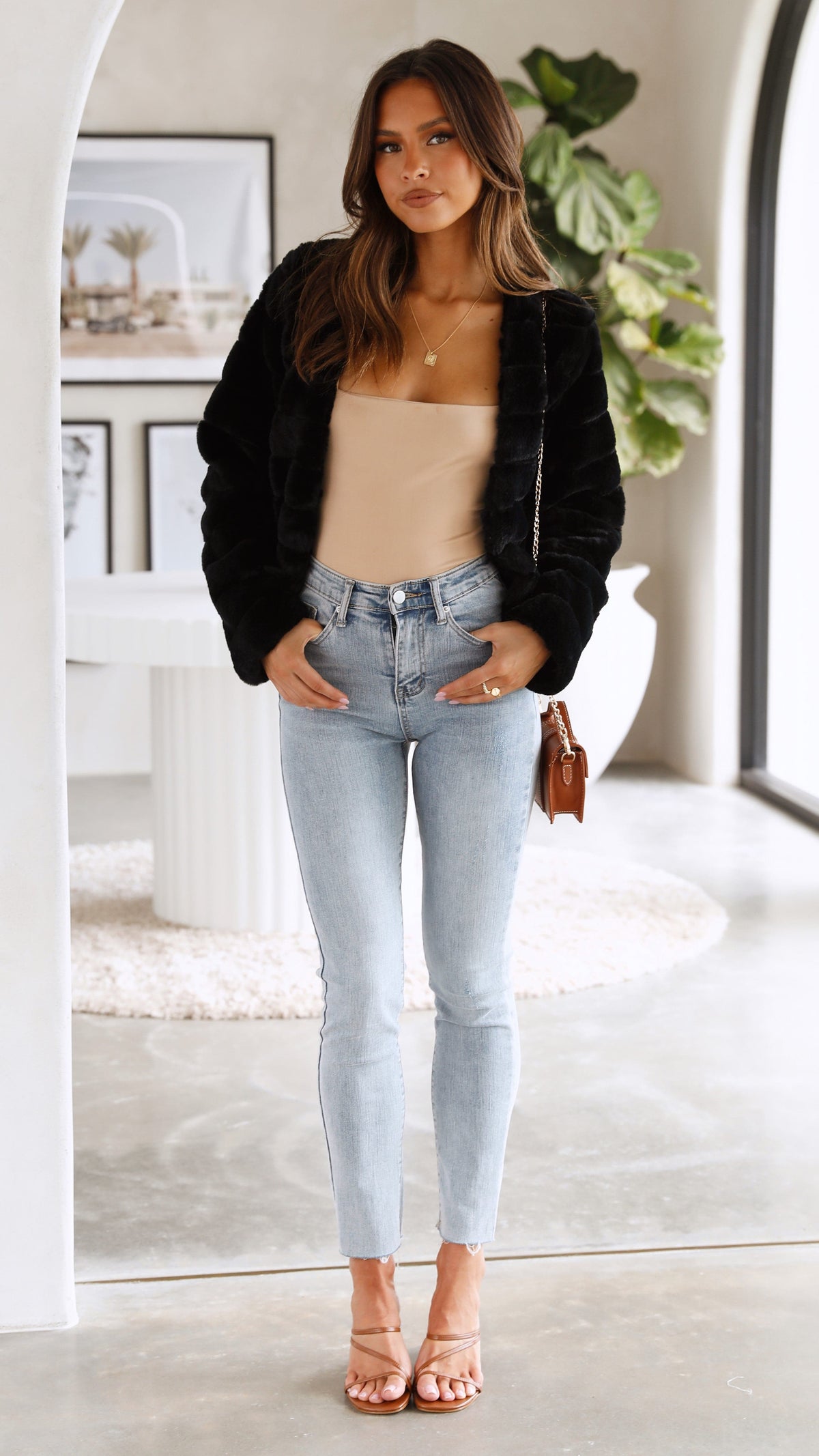 Tully Cropped Faux Fur Jacket with Claw Clasp – Black – view 11