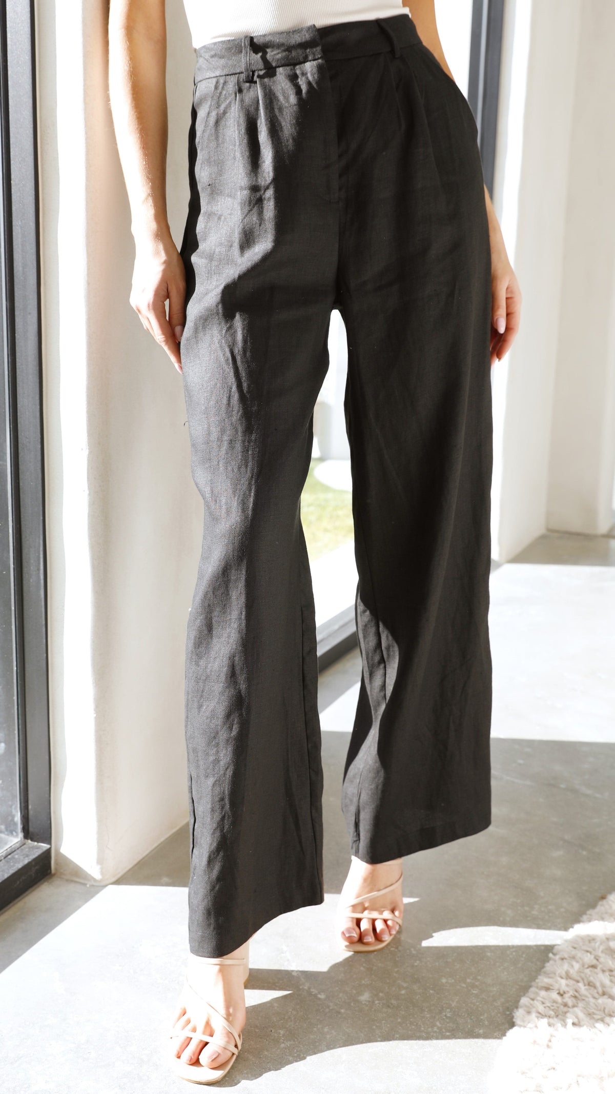Tillie High Waisted Pleated Tailored Linen Trousers – Black – view 14