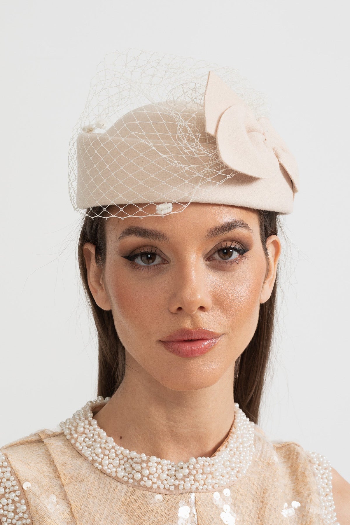 Netting Overlay Hat with Decorative Bow Appliqué – Beige – view 1