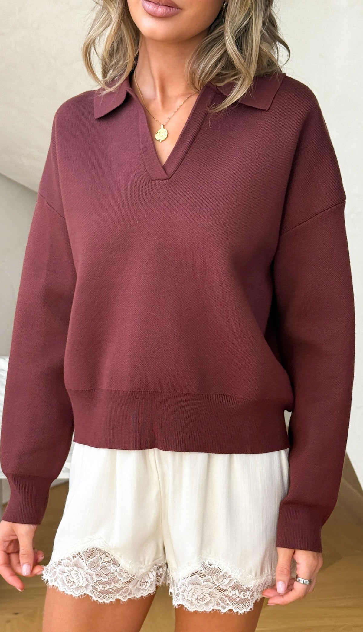 Rylie Collared V Neck Relaxed Knit Jumper – Brown