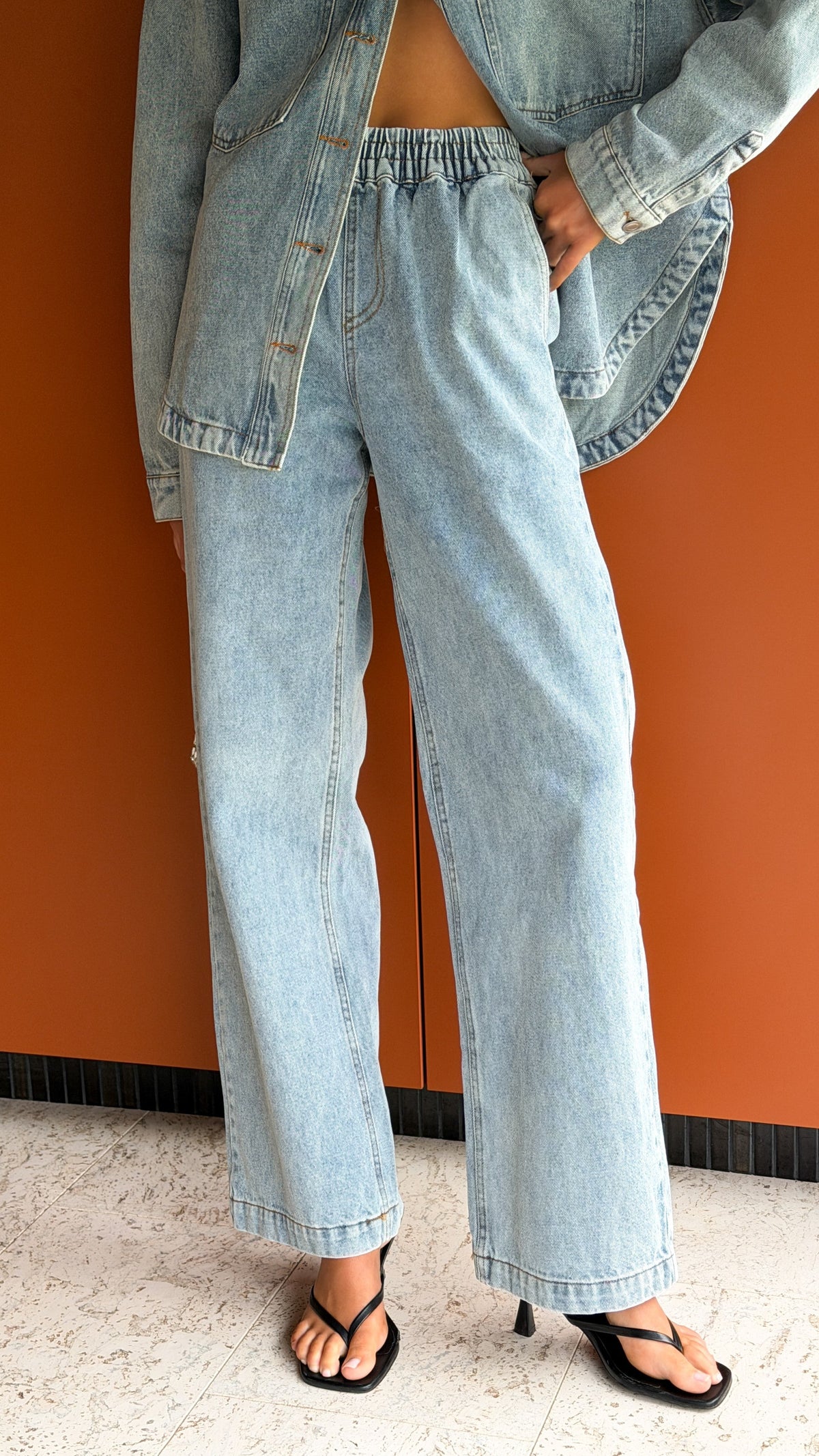 Zina Elasticated Waist Wide Leg Rigid Denim Trousers – Mid Blue – view 6