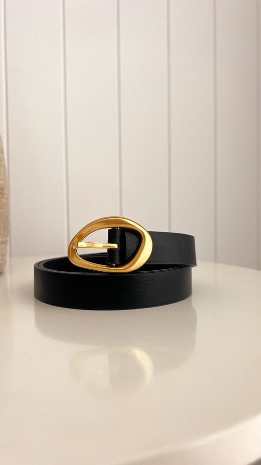 Jacory Irregular Buckle PU Leather Belt – Black/Gold – view 2