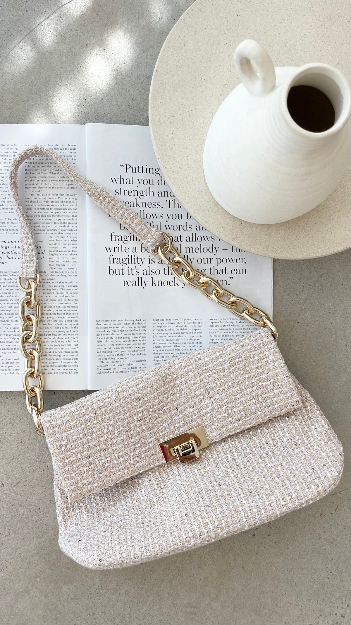 Fion Sequin Detail Boucle Bag with Chunky Chain Strap – Camel – view 3