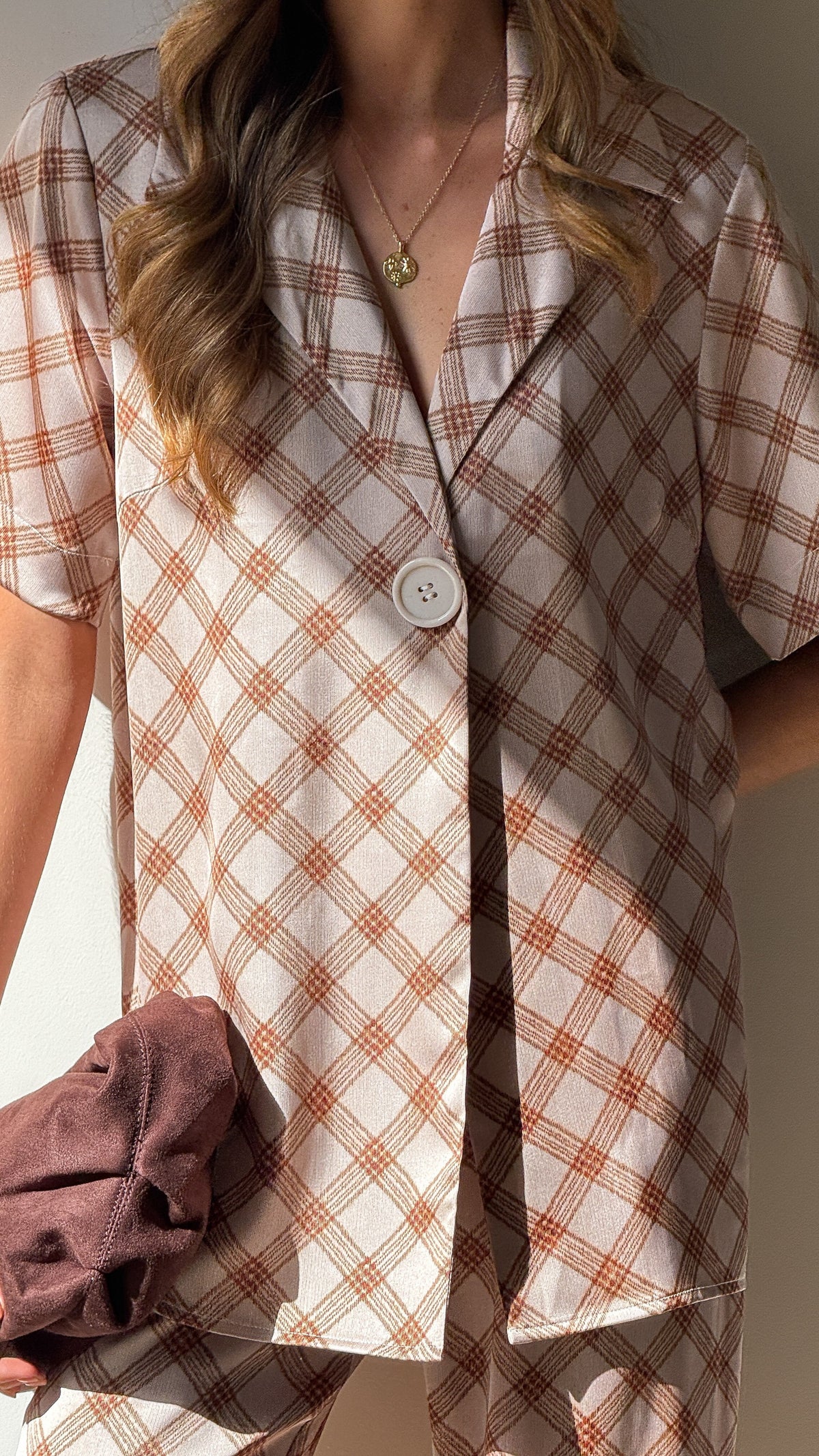 Imogen Boxy Oversized Collared Short Sleeve Shirt – Brown Plaid – view 8