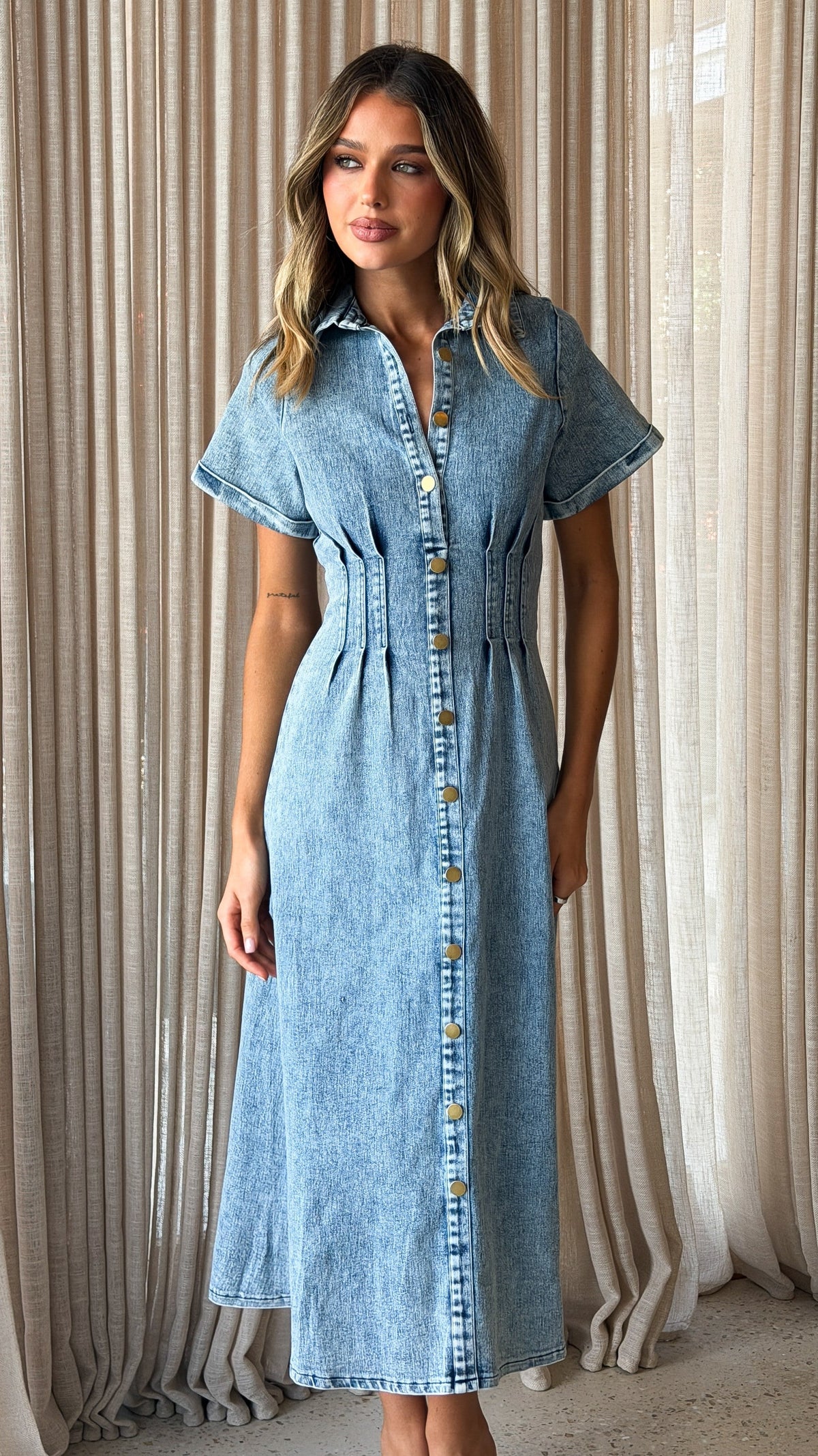 Elory Collared Button Up Short Sleeve Maxi Dress – Light Denim – view 5