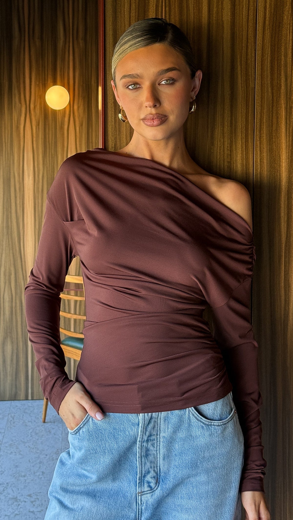 Sutton Wide Neck Off Shoulder Ruched Long Sleeve Top – Chocolate