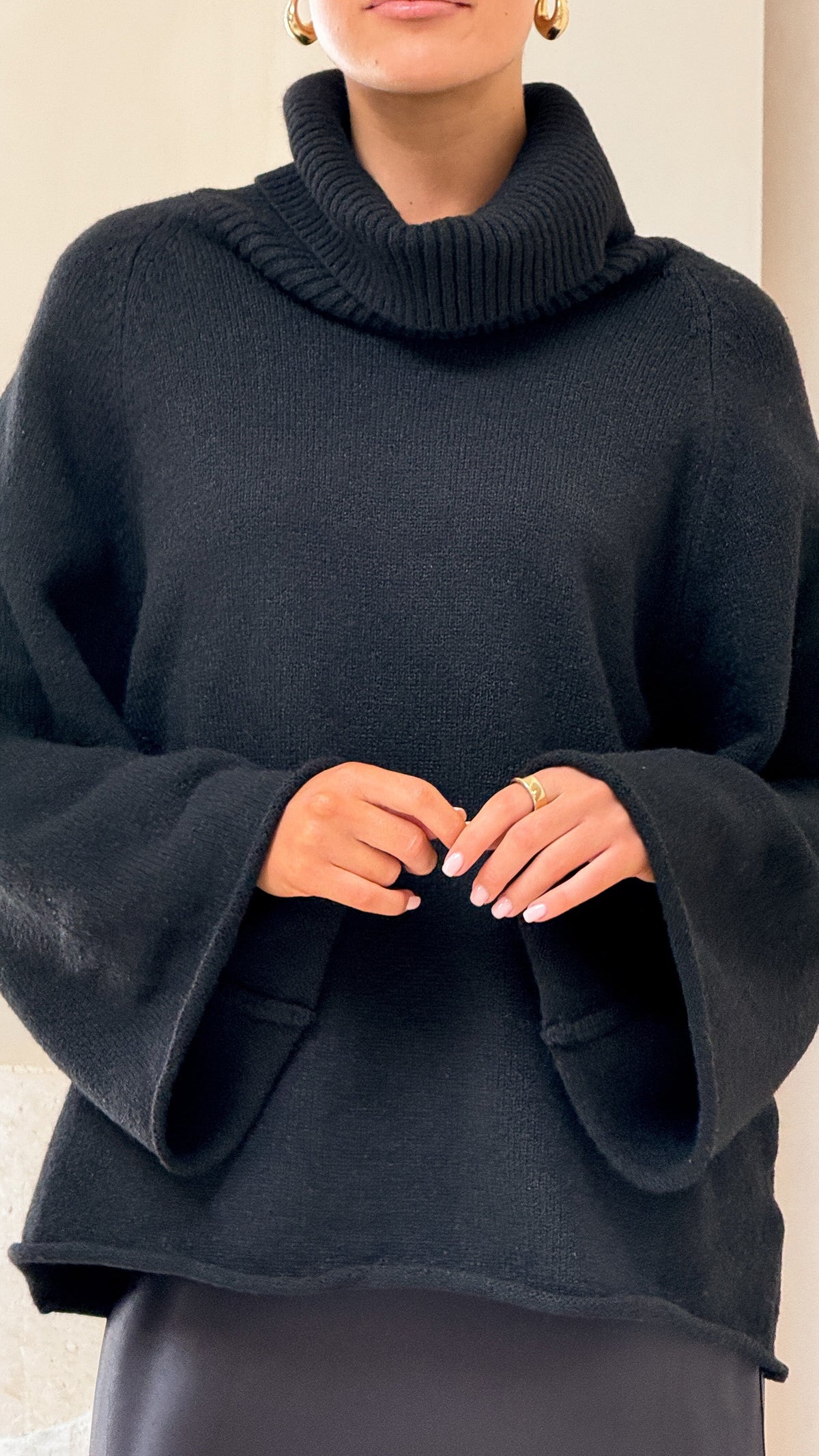 Jacques Ribbed Cowl Neck Wide Sleeve Knit Jumper – Black – view 6