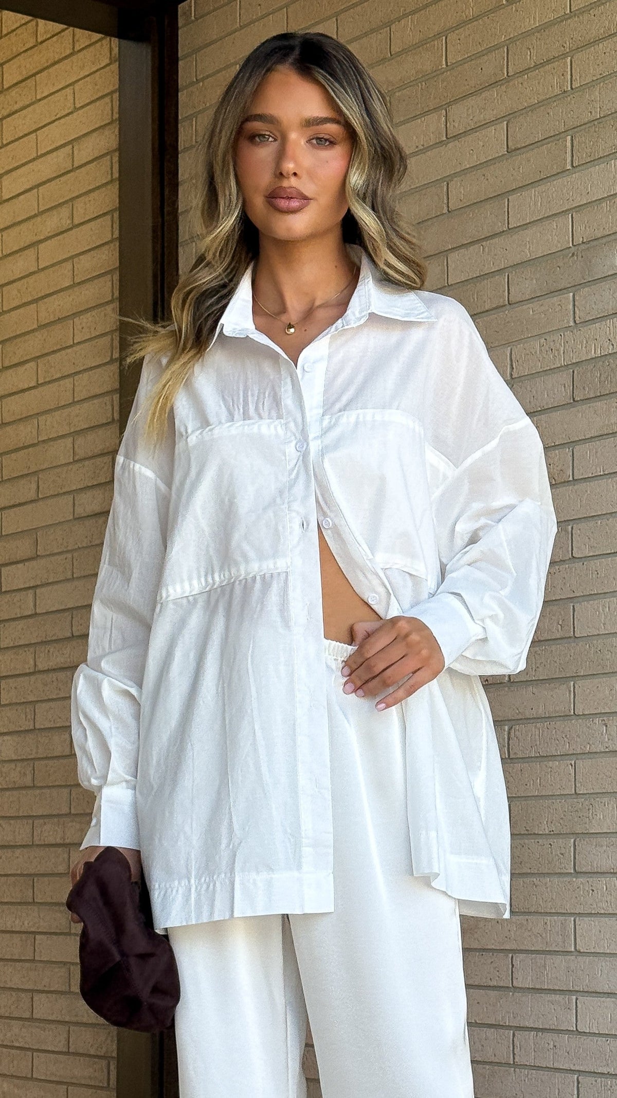 Freddy Relaxed Longline Long Sleeve Shirt with Pleated Back – White