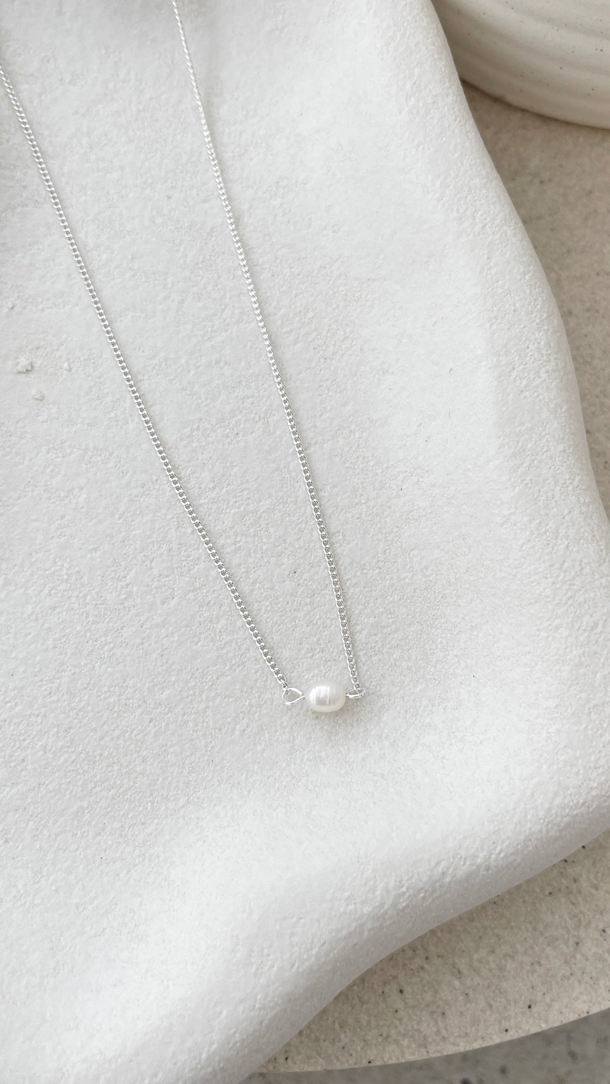 Kimmy Dainty Anti-Tarnish Necklace – Silver/Pearl – view 1