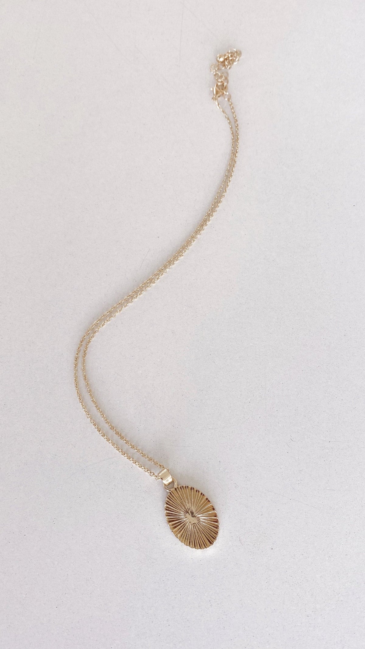 Five-Piece Dainty Charm Pendant Necklace Set – Gold