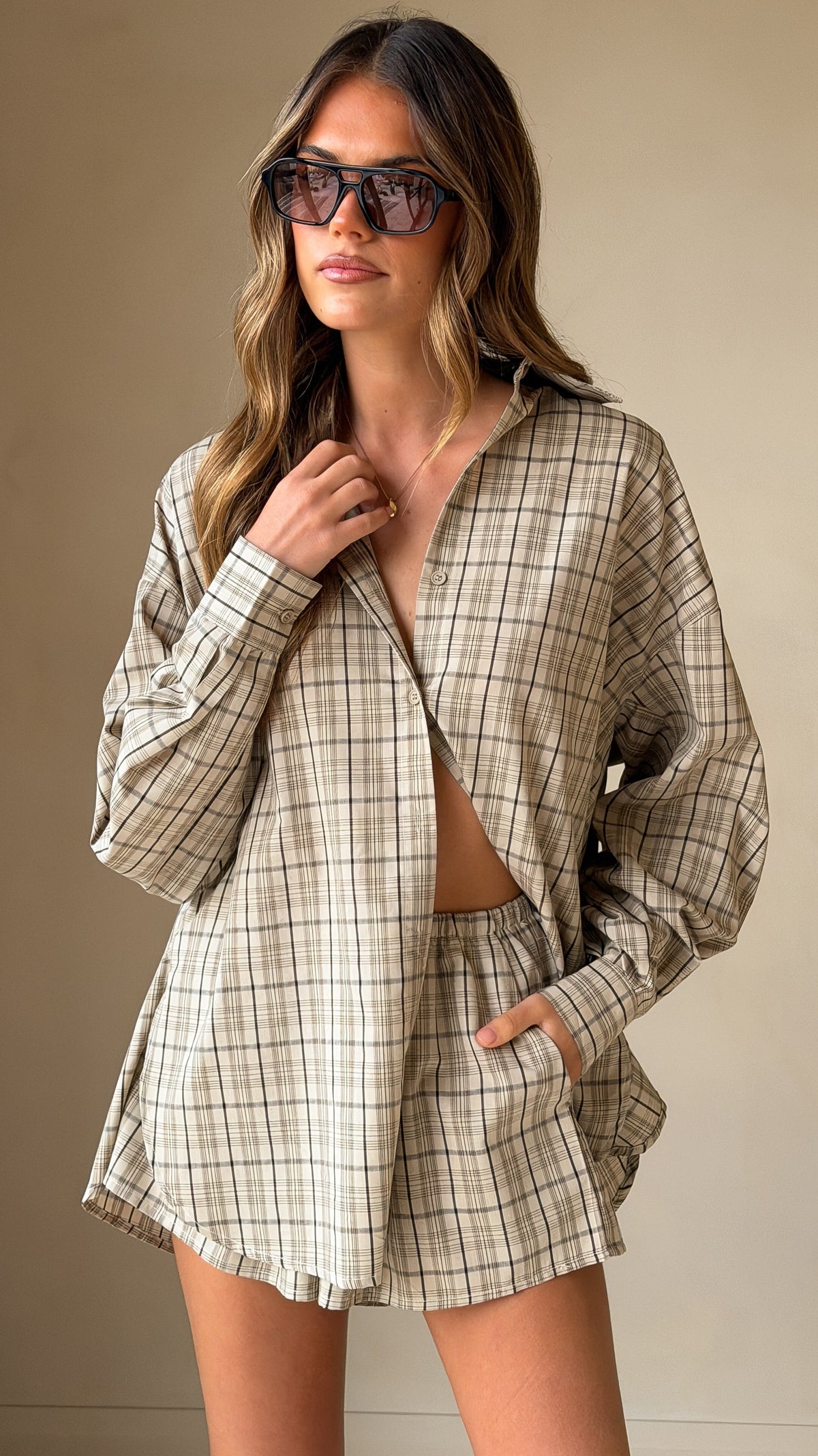 Arli Boxy Collared Long Sleeve Cotton Shirt – Beige/Brown Plaid – view 6