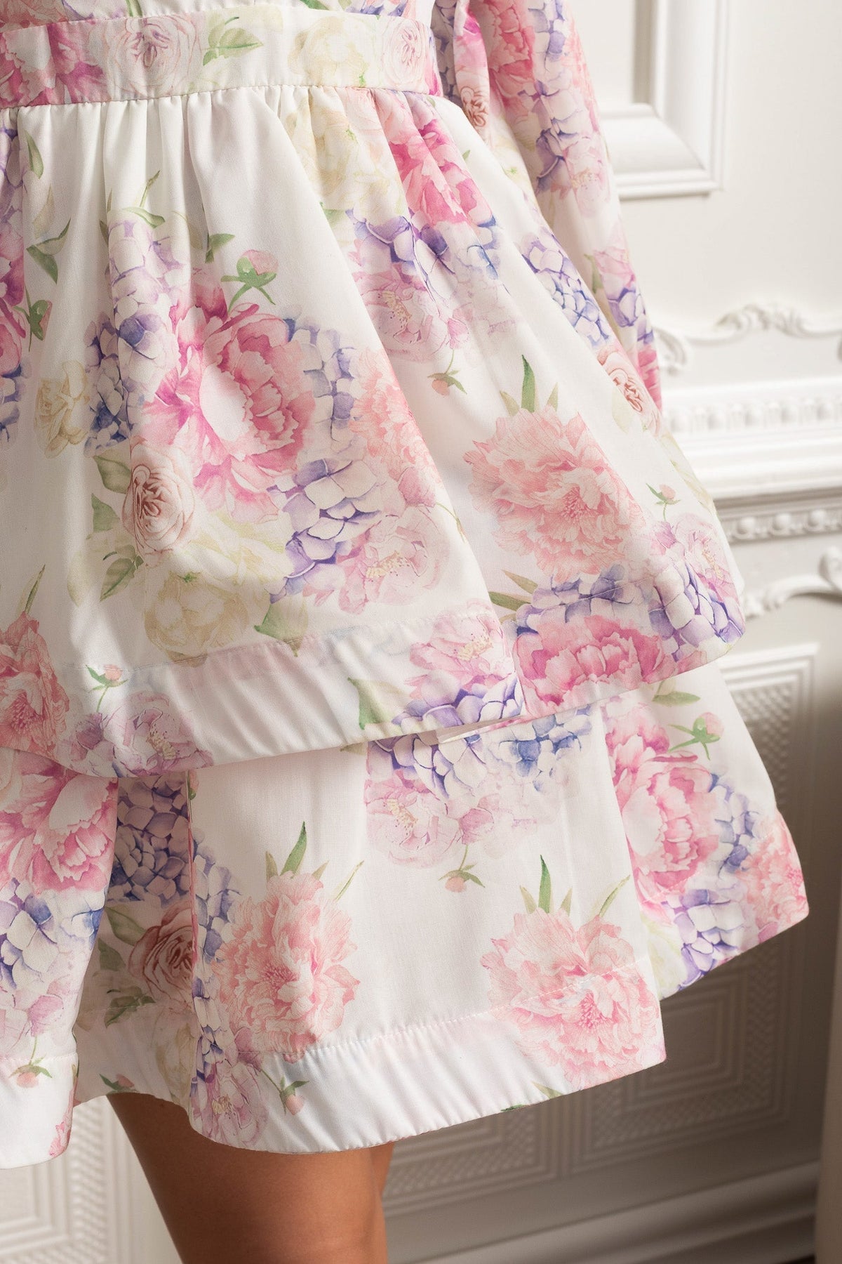Watercolour Floral V-Neck Volume Sleeve Peplum Mini Dress – White & Pink – view 5