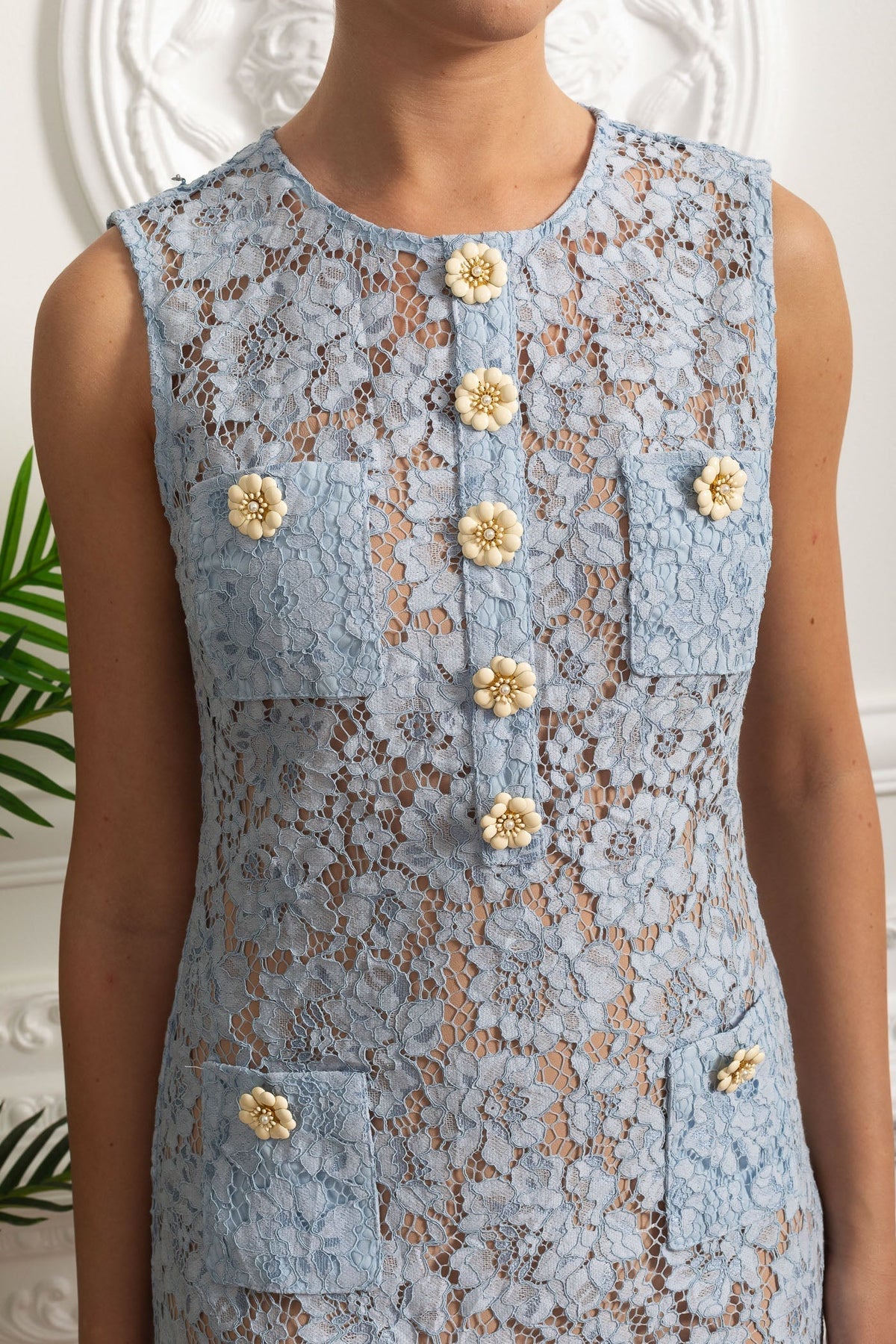 Sleeveless Floral Lace Mini Dress with Patch Pockets – Blue – view 4